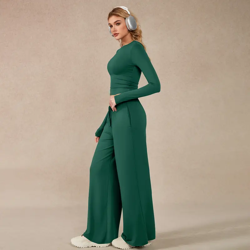 Women’s Long-Sleeve Crop Top & Wide-Leg Pants Activewear Set
