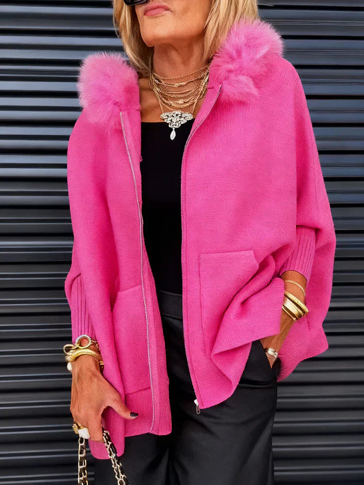 Women's jacket with fur collar in a solid color for a casual look