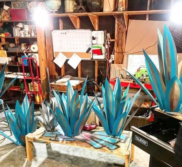 Anti rust Metal Tequila Agave Plant