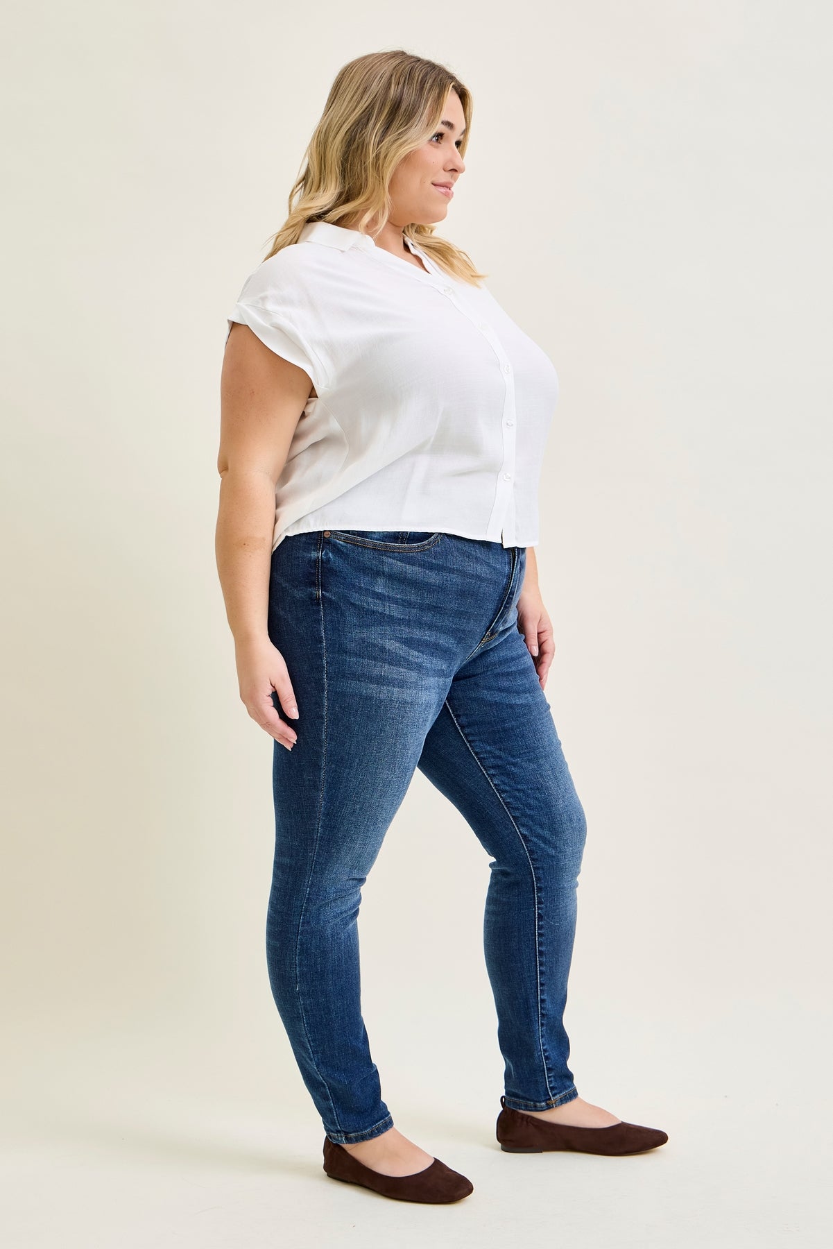 Ella Mid Rise Handsand Classic Skinny - PLUS