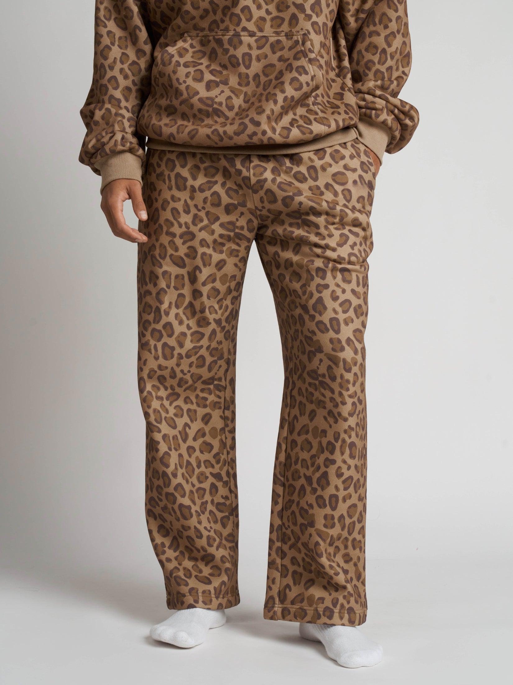 Minimalist Straight Leg Sweatpants
