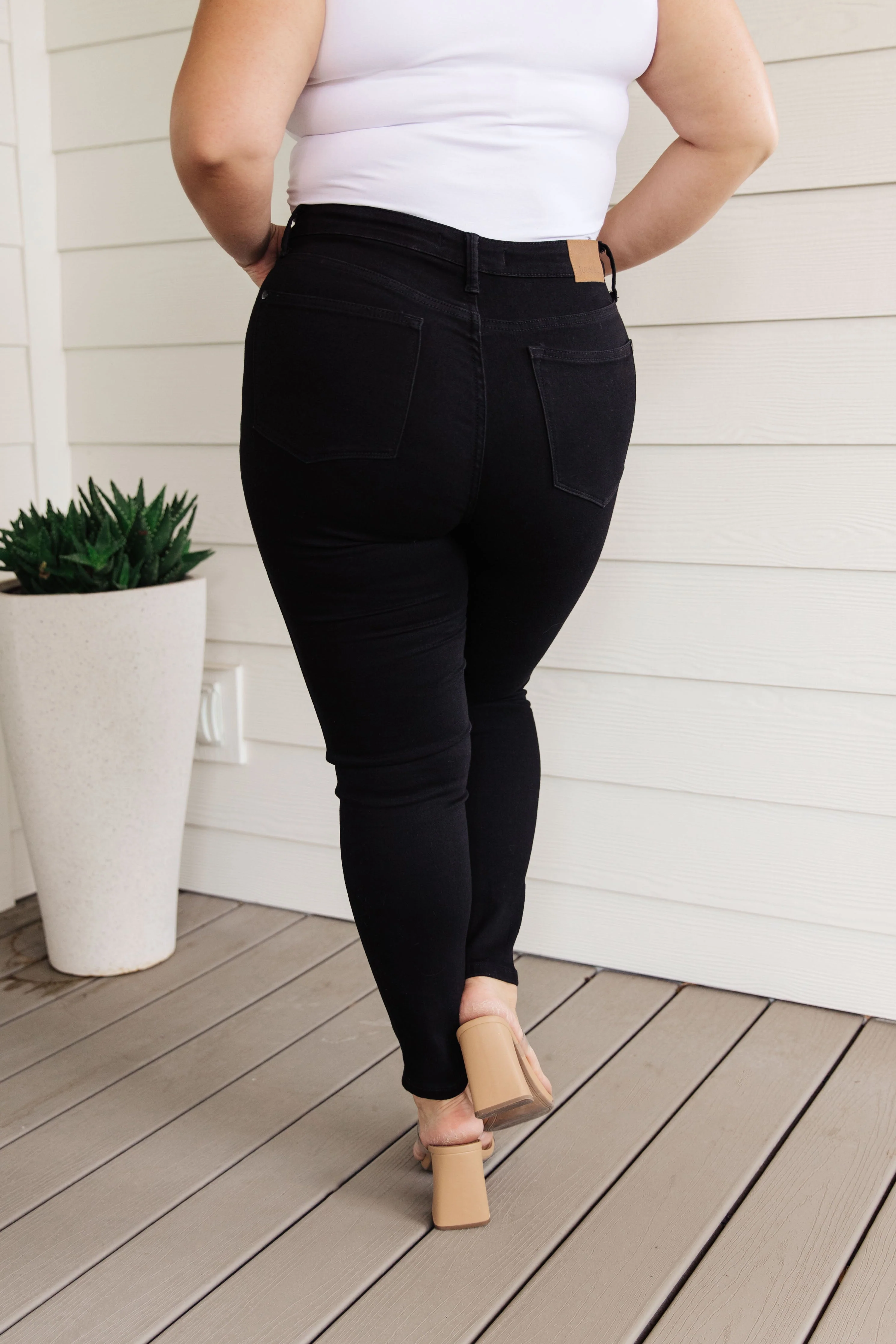 Blue Audrey High Rise Control Top Classic Skinny Jeans in Black