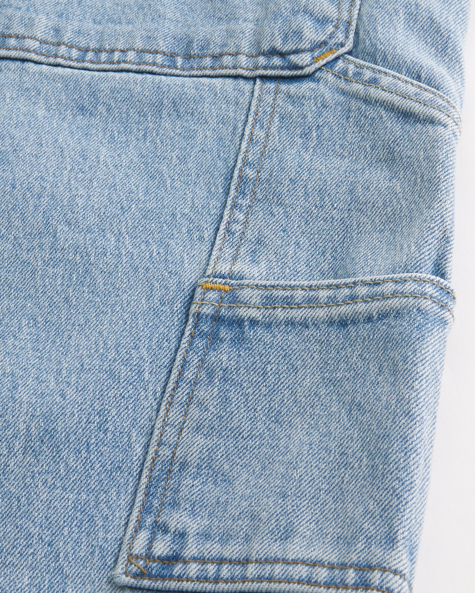 Light Wash Baggy Jeans