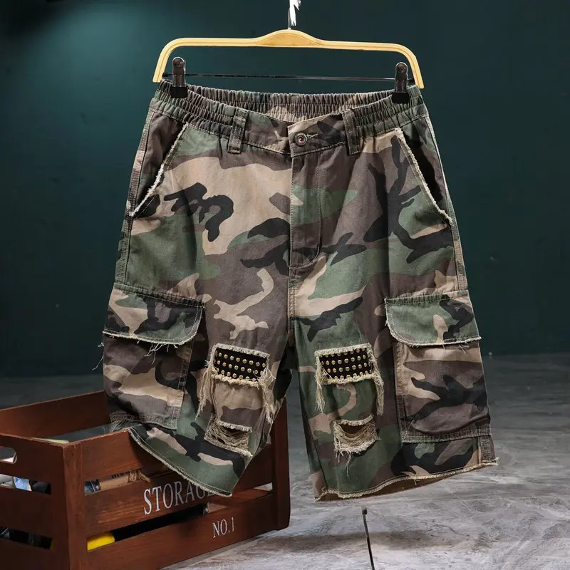 Men’s camouflage print cargo shorts