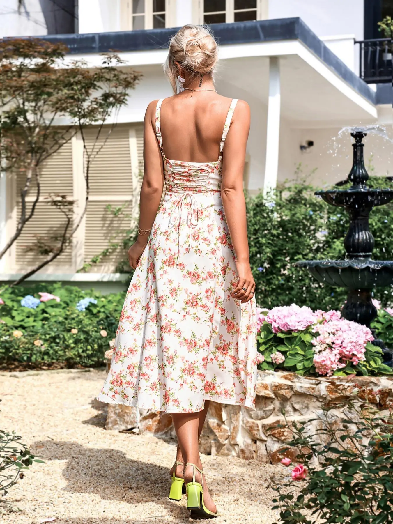 Women's Floral Print Lace Up Split Thigh Vintage Cami Dress, Boning Corset Milkmaid Dress, Boho Style Ruched Details Tie Front Sleeveless Midi Dresses Beach Holiday Vacation, Boho Sundresses, Bohemian Sleeveless
