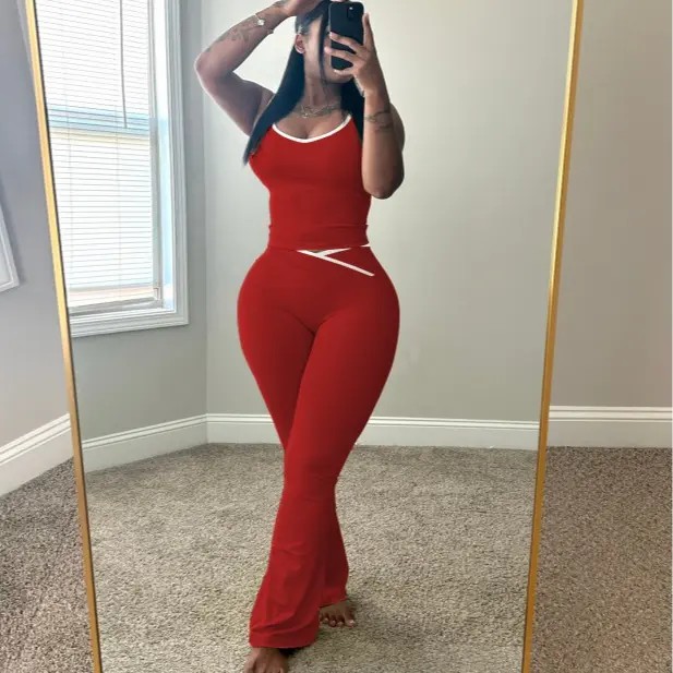 Women's Chic Colorblock Sleeveless Tank & High-Waisted Flared Leggings Set