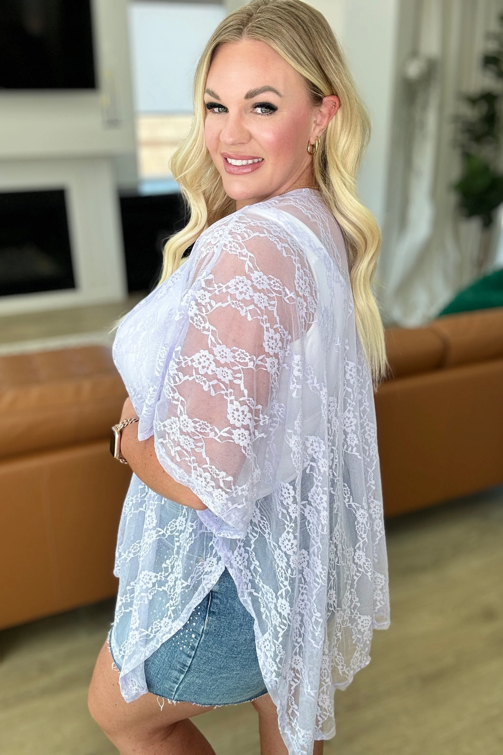 Ahead Lace Kimono In Lavender