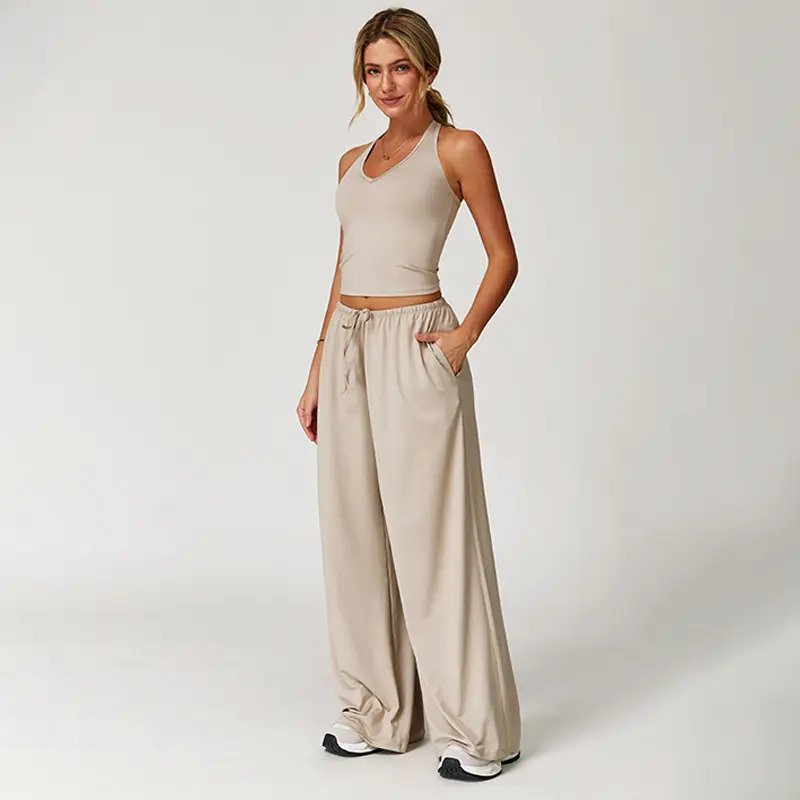 Women's two-piece athleisure set
