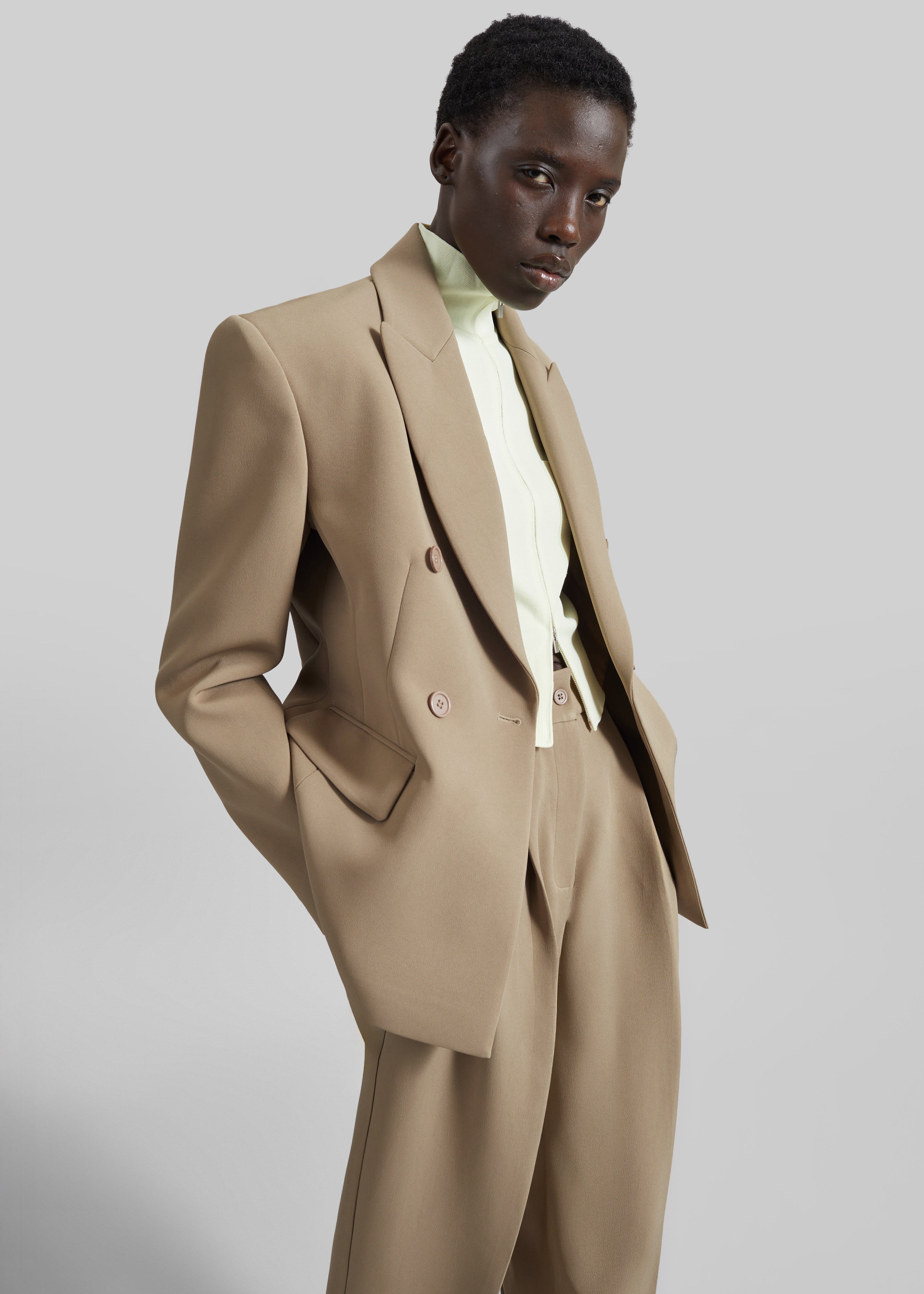 Doyer Cinched Blazer - Beige