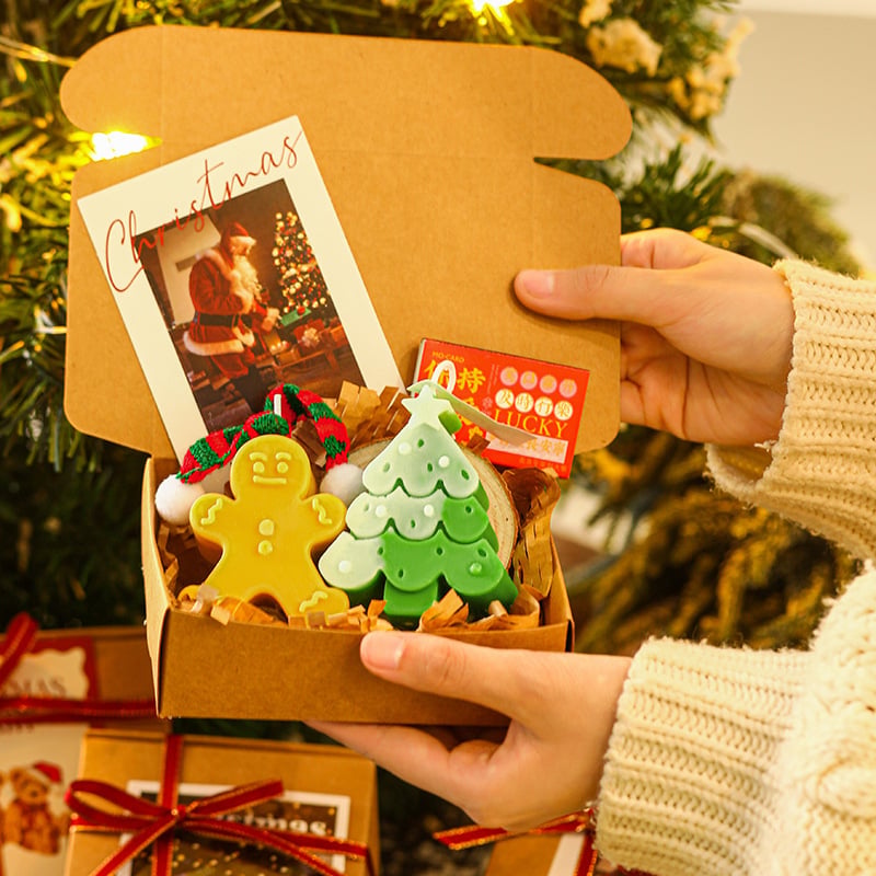 🎄Christmas Aroma Candle Ornament Gift Box