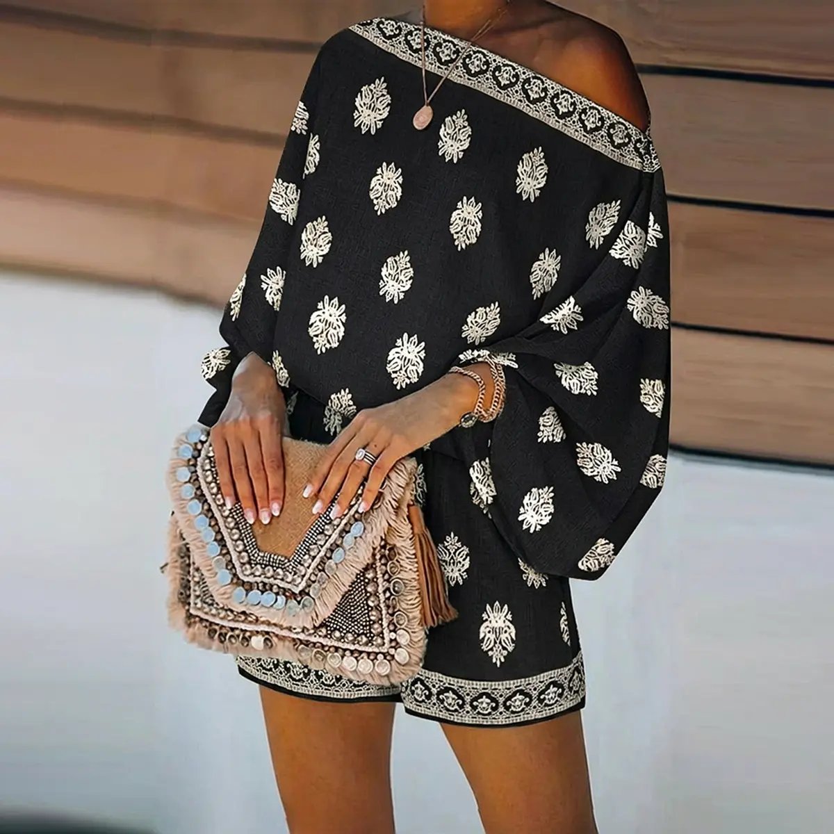 Women's 2 Piece Boho Outfit Lantern Sleeve Linen Top and Shorts Set Beach Vacation Summer Outfits