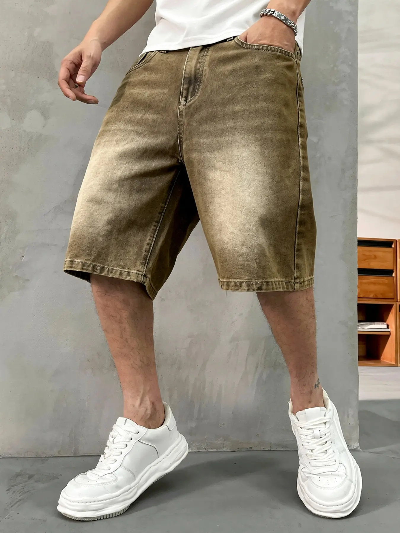 Men's washed retro color denim shorts