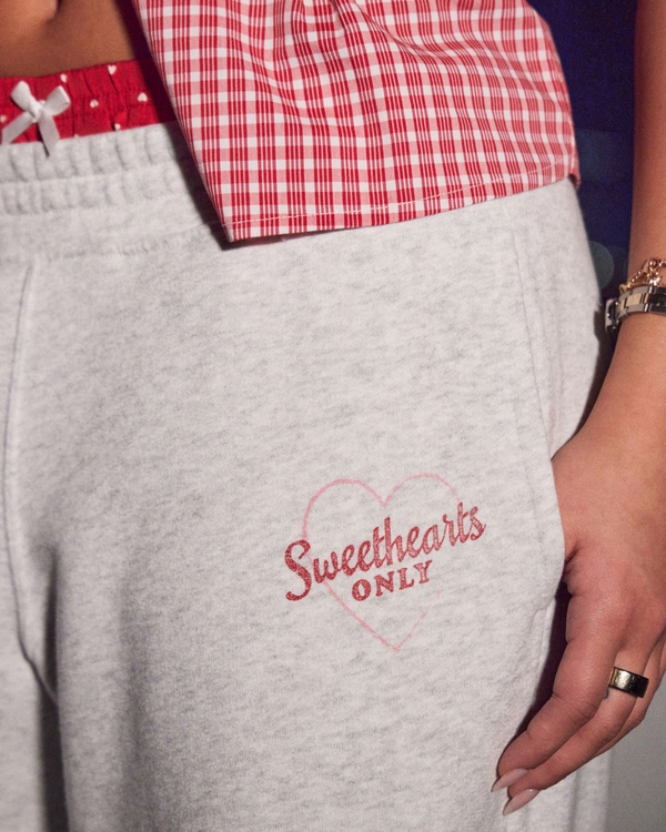 Xoxo Graphic Baggy Sweatpants
