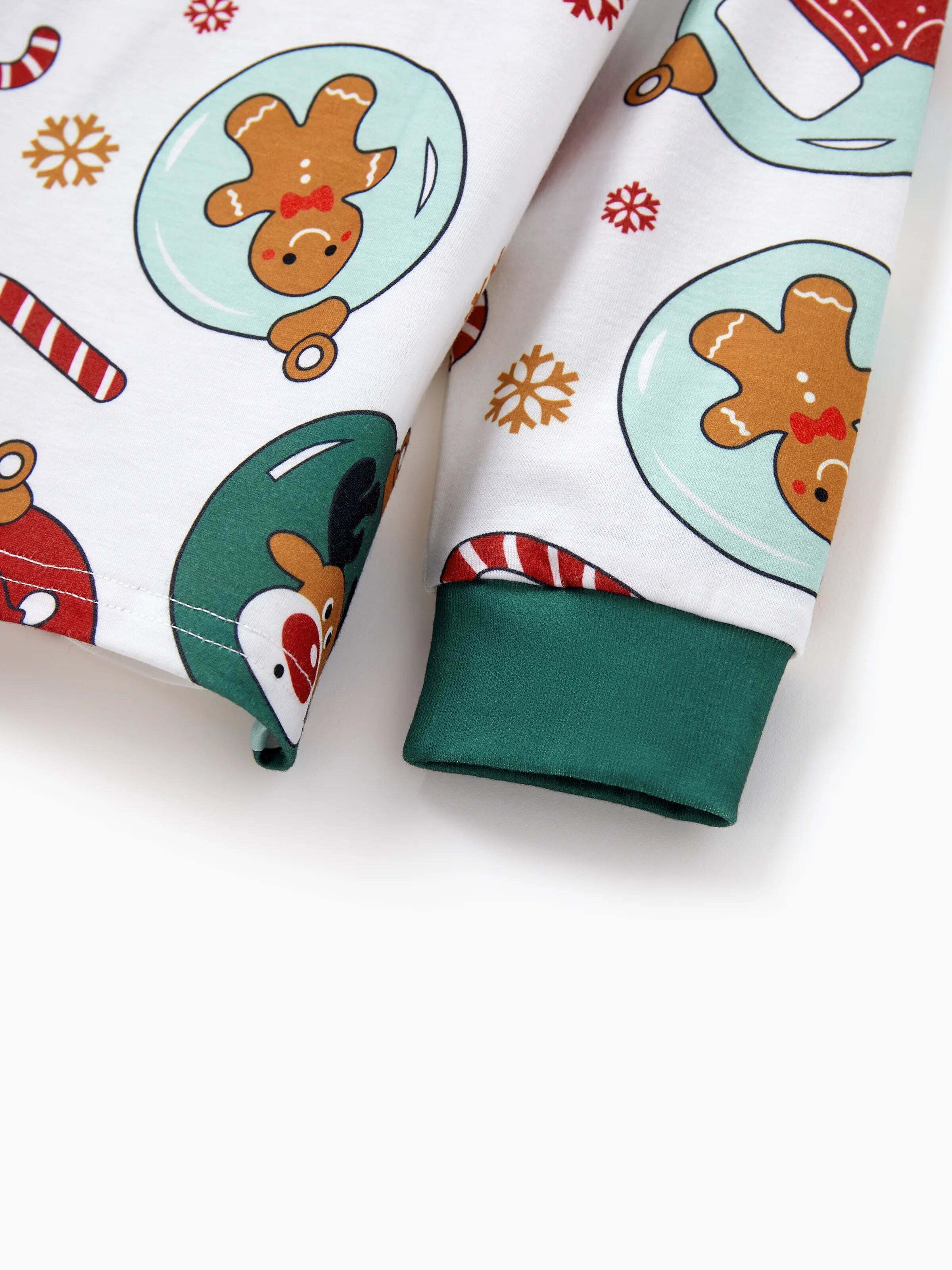 Christmas Matching Family Pajamas Set Reindeer and Santa Claus PJS with Christmas Socks Green