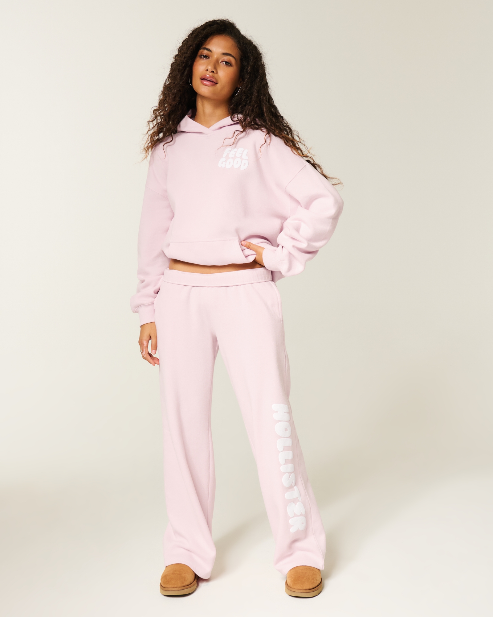 Logo Graphic Pink Camo Wide-Leg Sweatpants