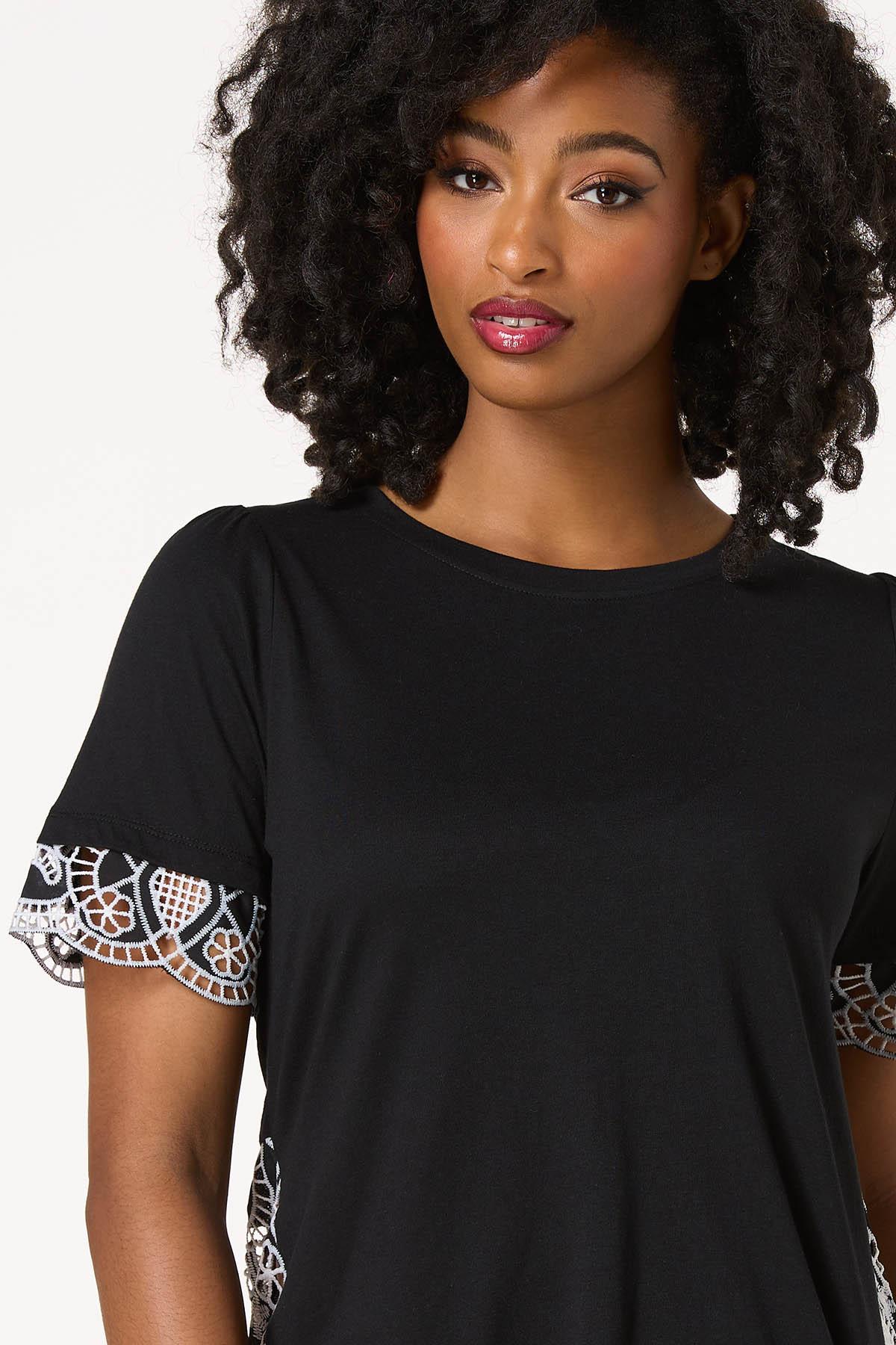 Eyelet Panel Top