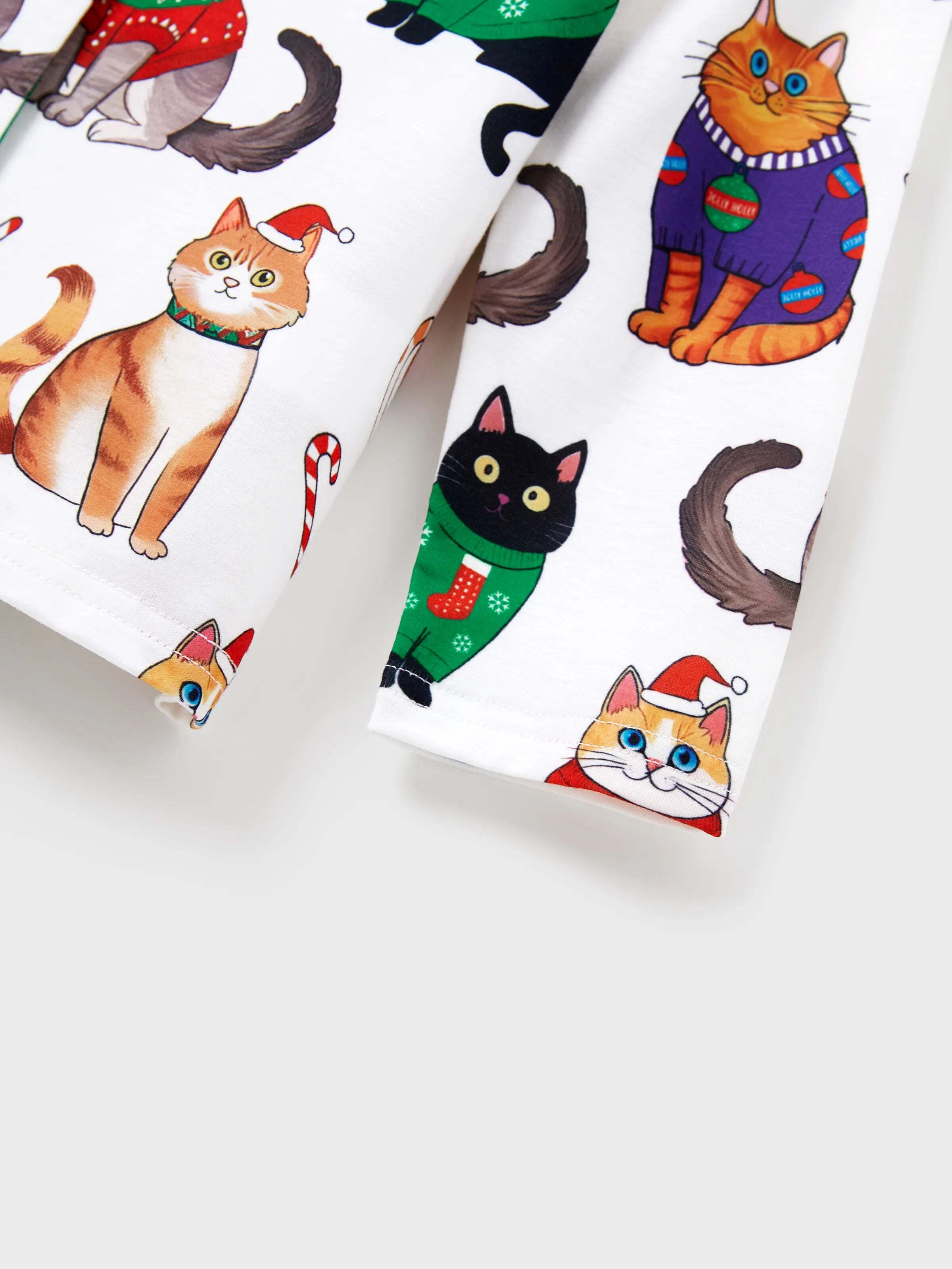Christmas Matching Family Pajamas Set Christmas Cat Print PJS with Christmas Socks Multi-color