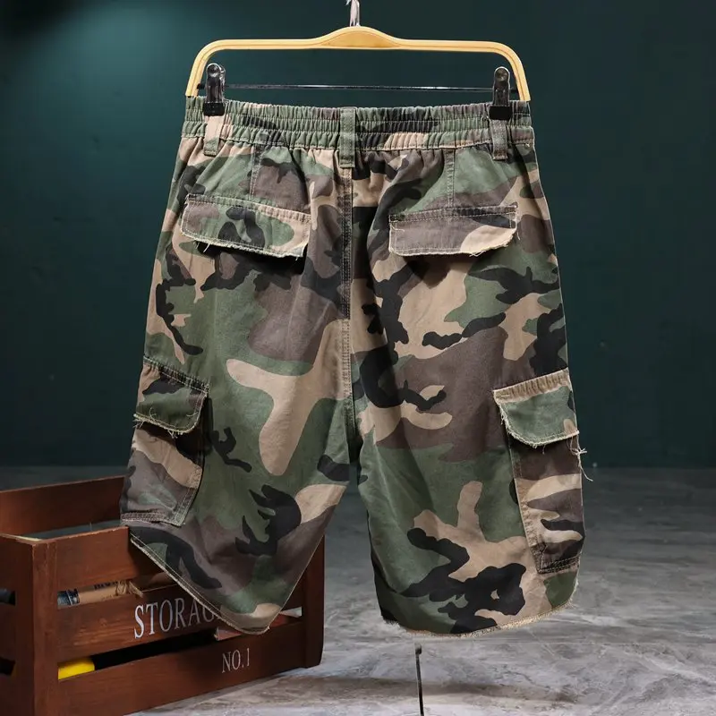 Men’s camouflage print cargo shorts