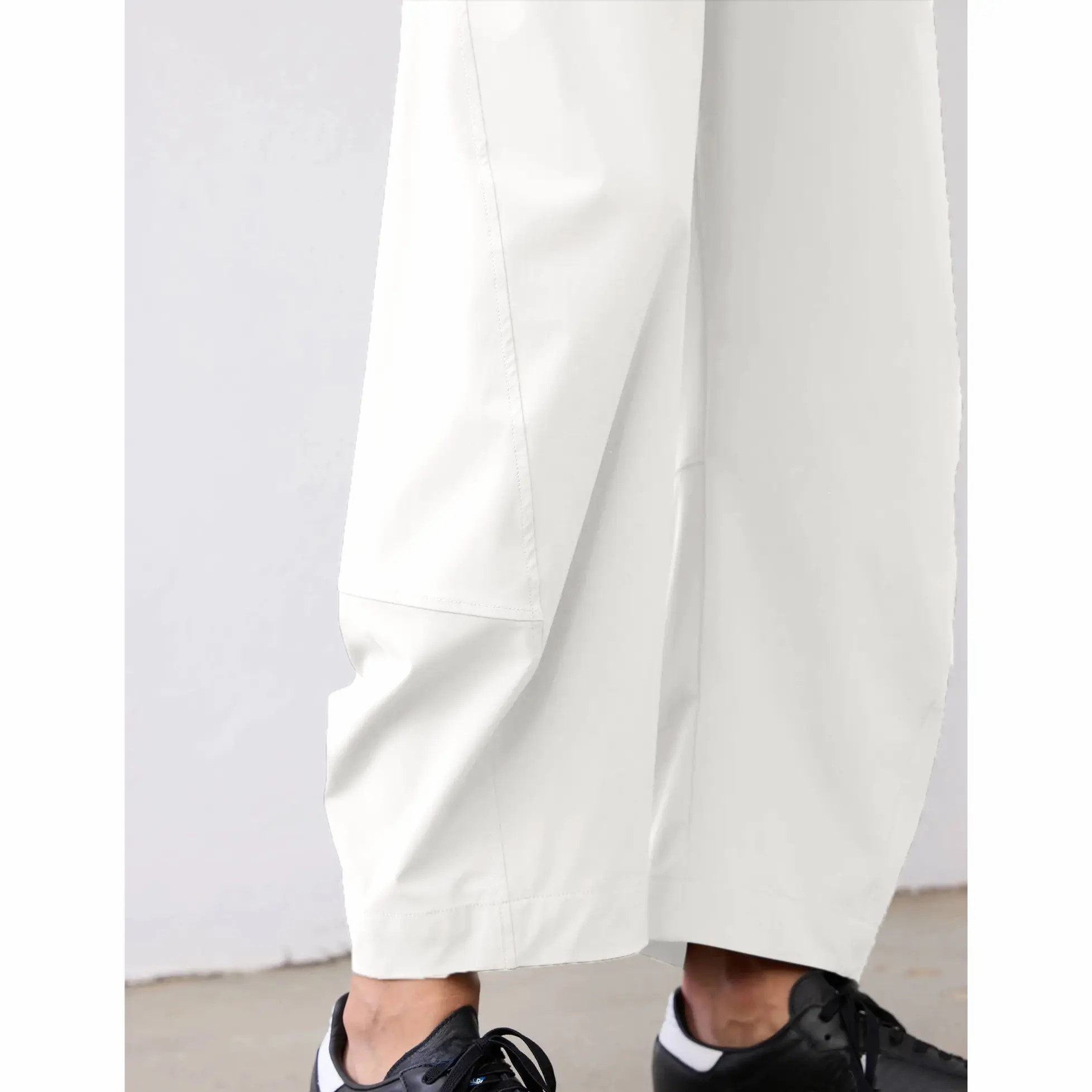 Women's Barrel Travel Pants – Elastic Waistband, Tapered Leg, Baggy Mid Rise Trousers with Pockets