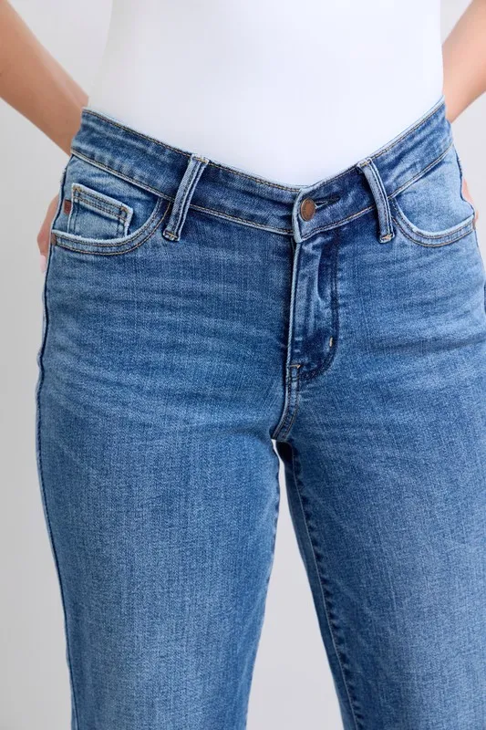 Blue Full Size High Waist V-Front Vintage Wash Straight Jeans Plus Size