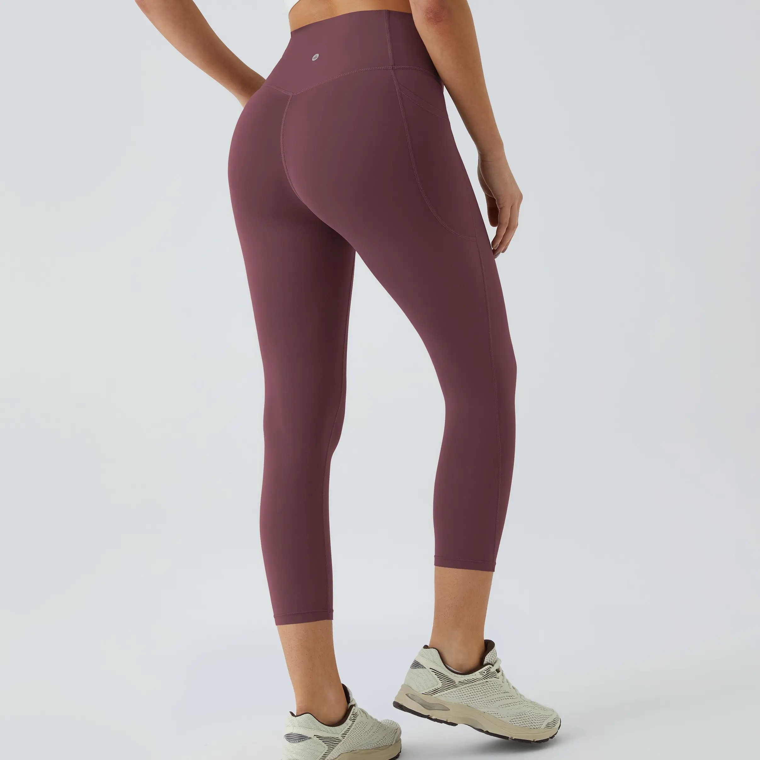 Women’s High Waisted Tummy Control Shaping Capri Leggings with Side Pockets
