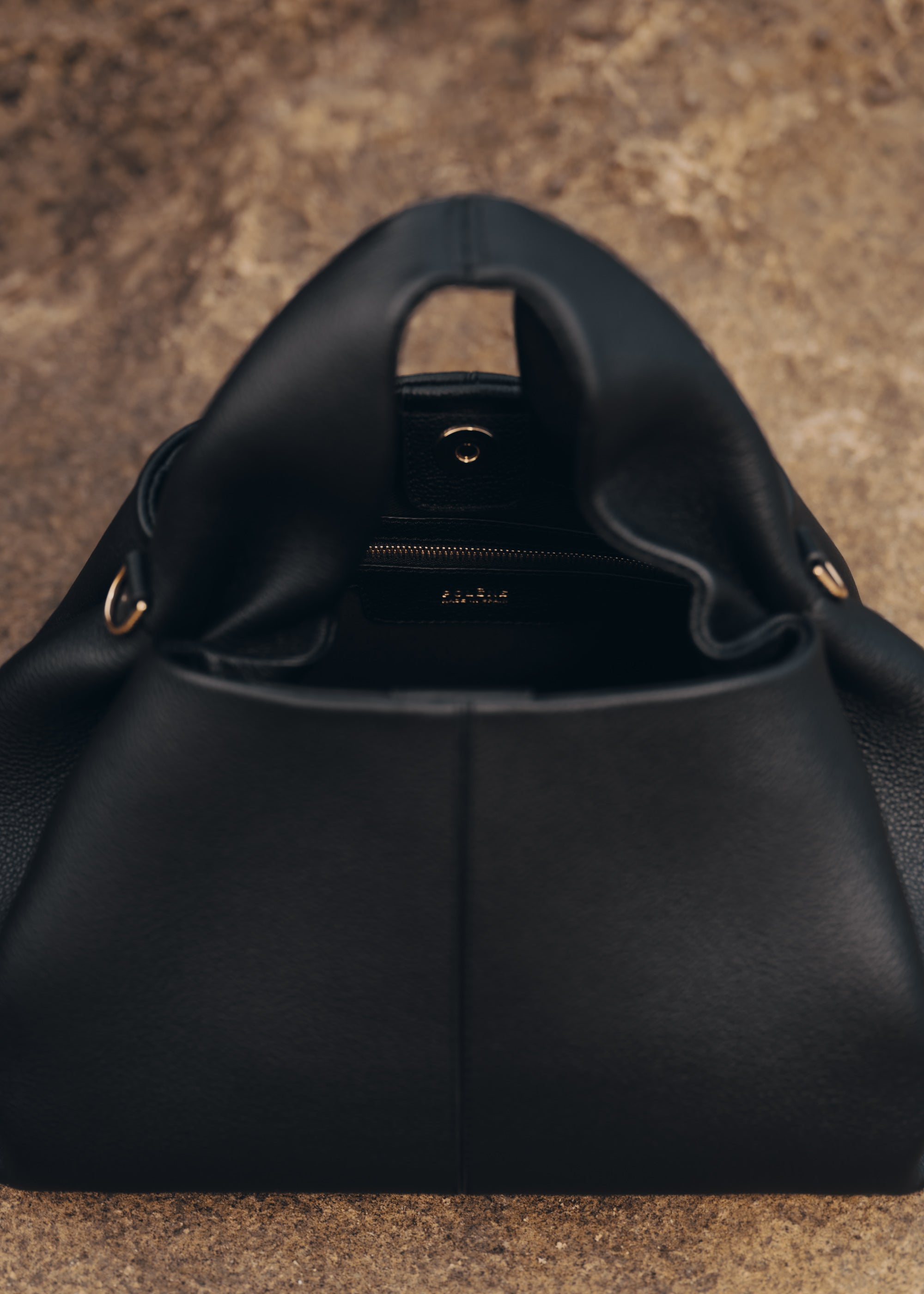 Numéro Neuf - Textured Black Clearance sale