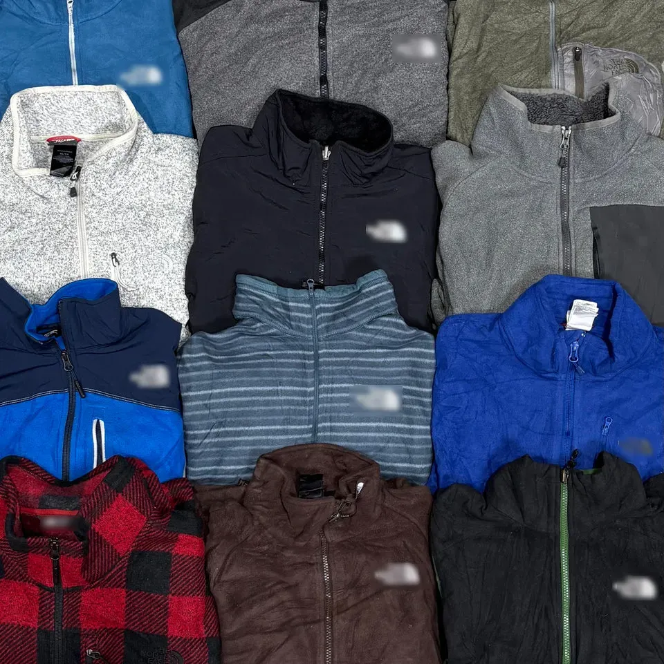 Men's Outdoor 7-Pack Waterproof Jacket (Standard and Large Sizes)