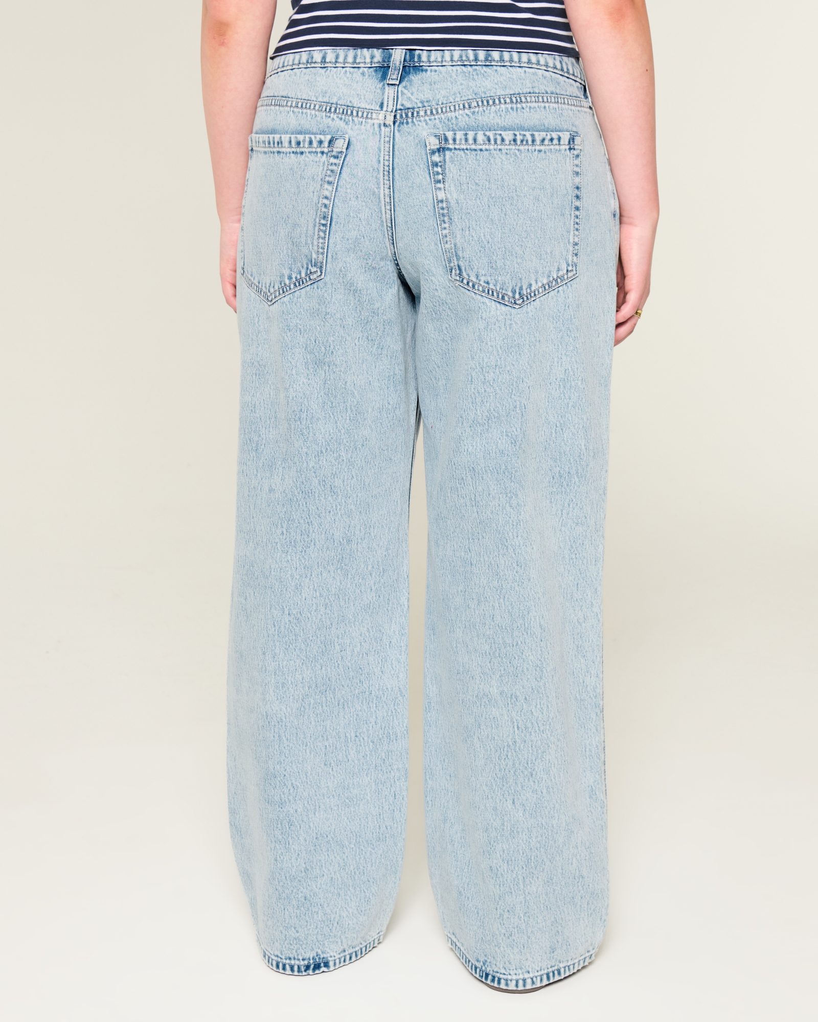 Low-Rise Dark Wash Baggy Jeans