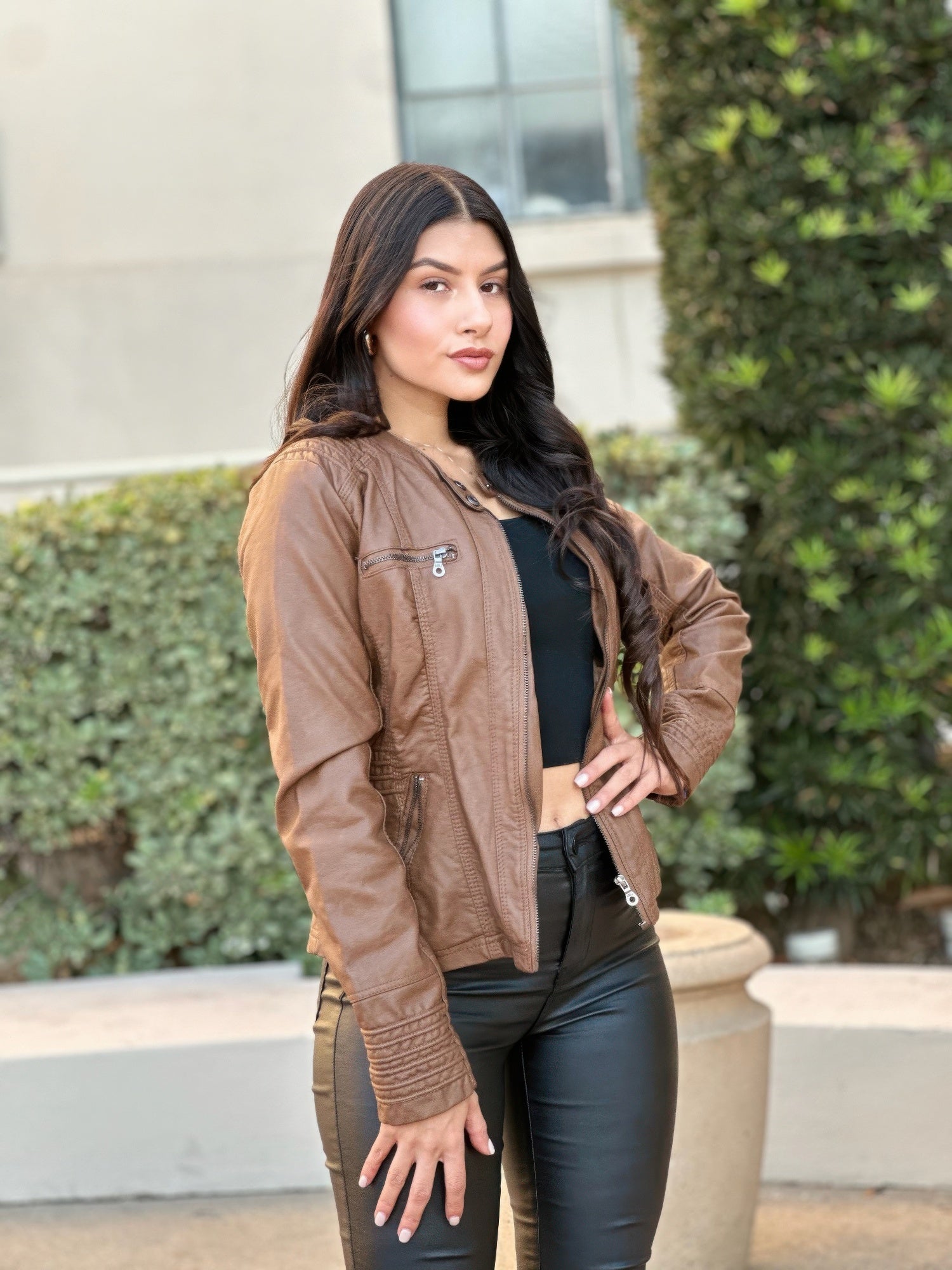 Woman Fashion Hooded Faux Leather Jacket