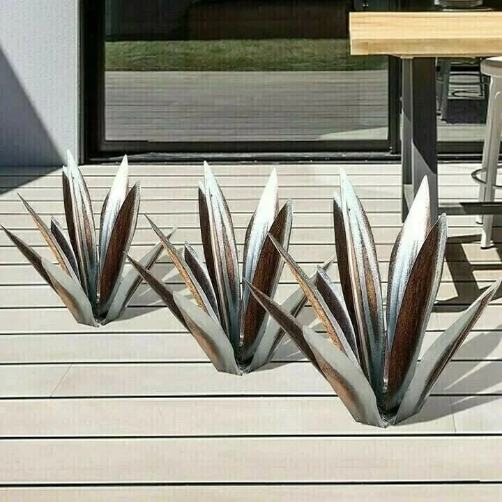 Anti rust Metal Tequila Agave Plant