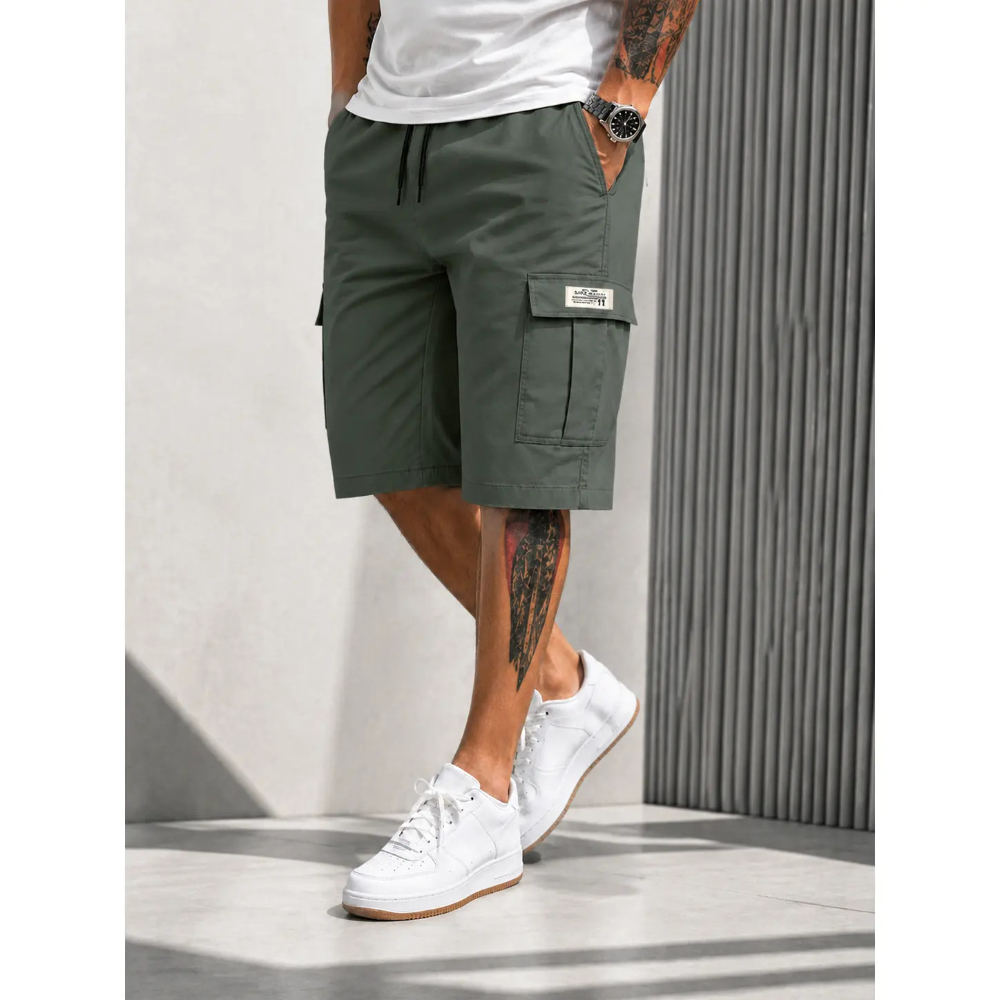 Men's slim-fit shorts