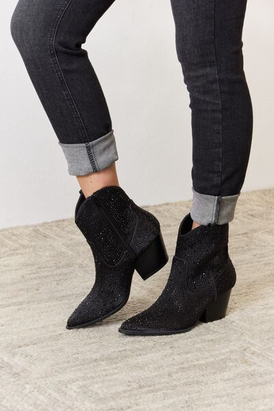 Star of the Show Rhinestone Ankle Cowboy Boots in Black