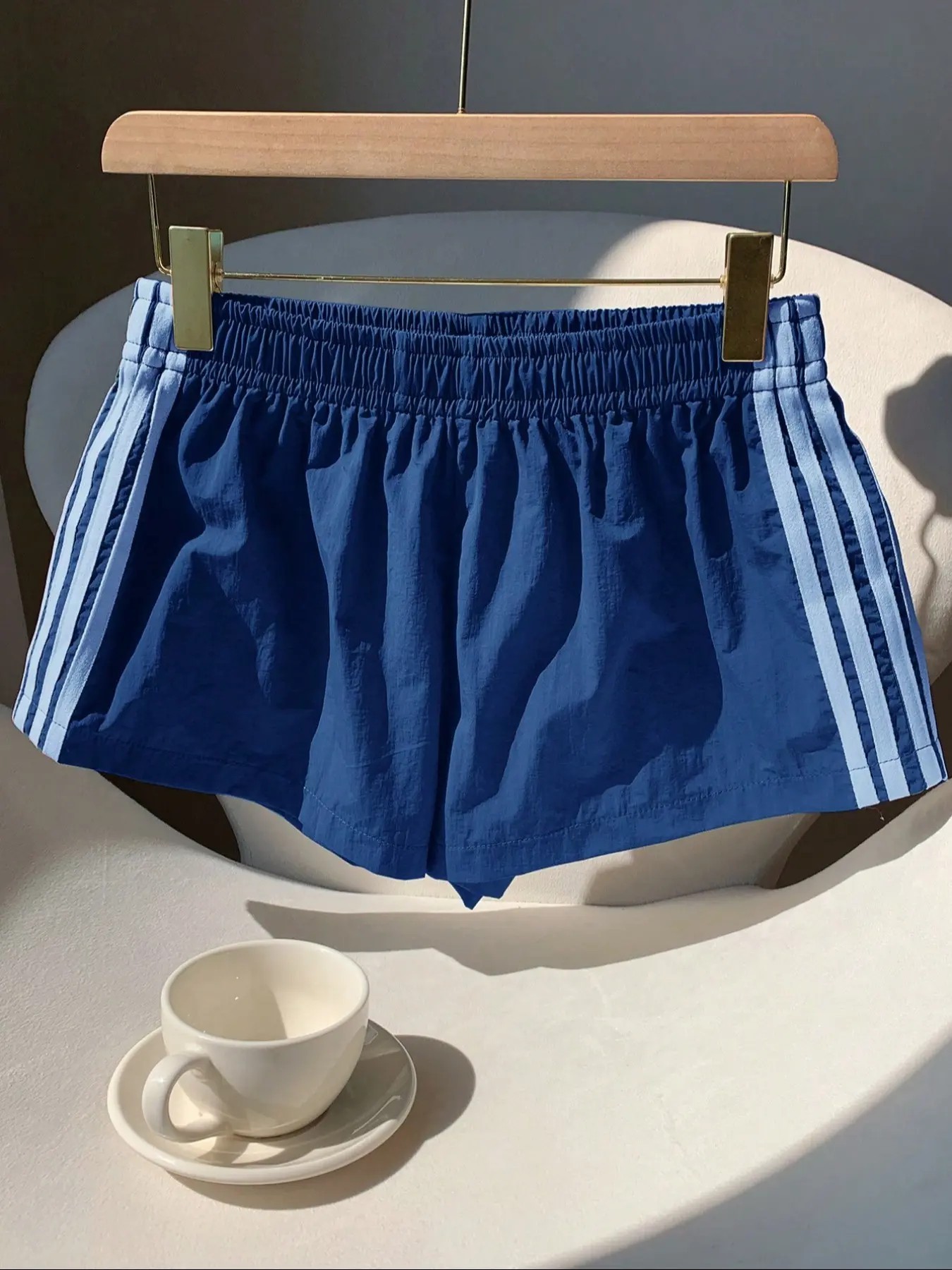 Unisex Side Stripe Deep Gym Shorts – Lightweight Quick-Dry Running Shorts