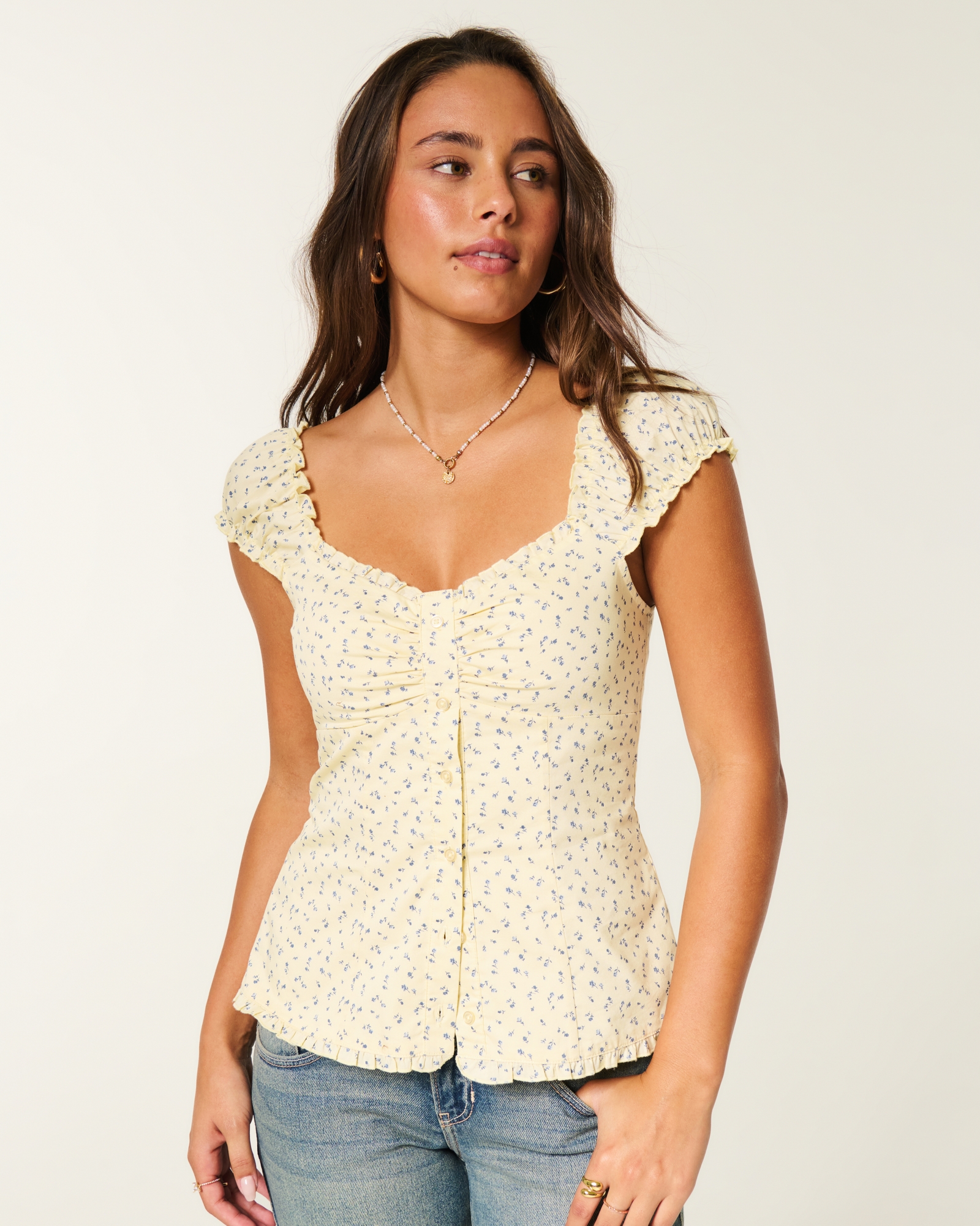 On\/Off-the-Shoulder Ruffle Trim Top