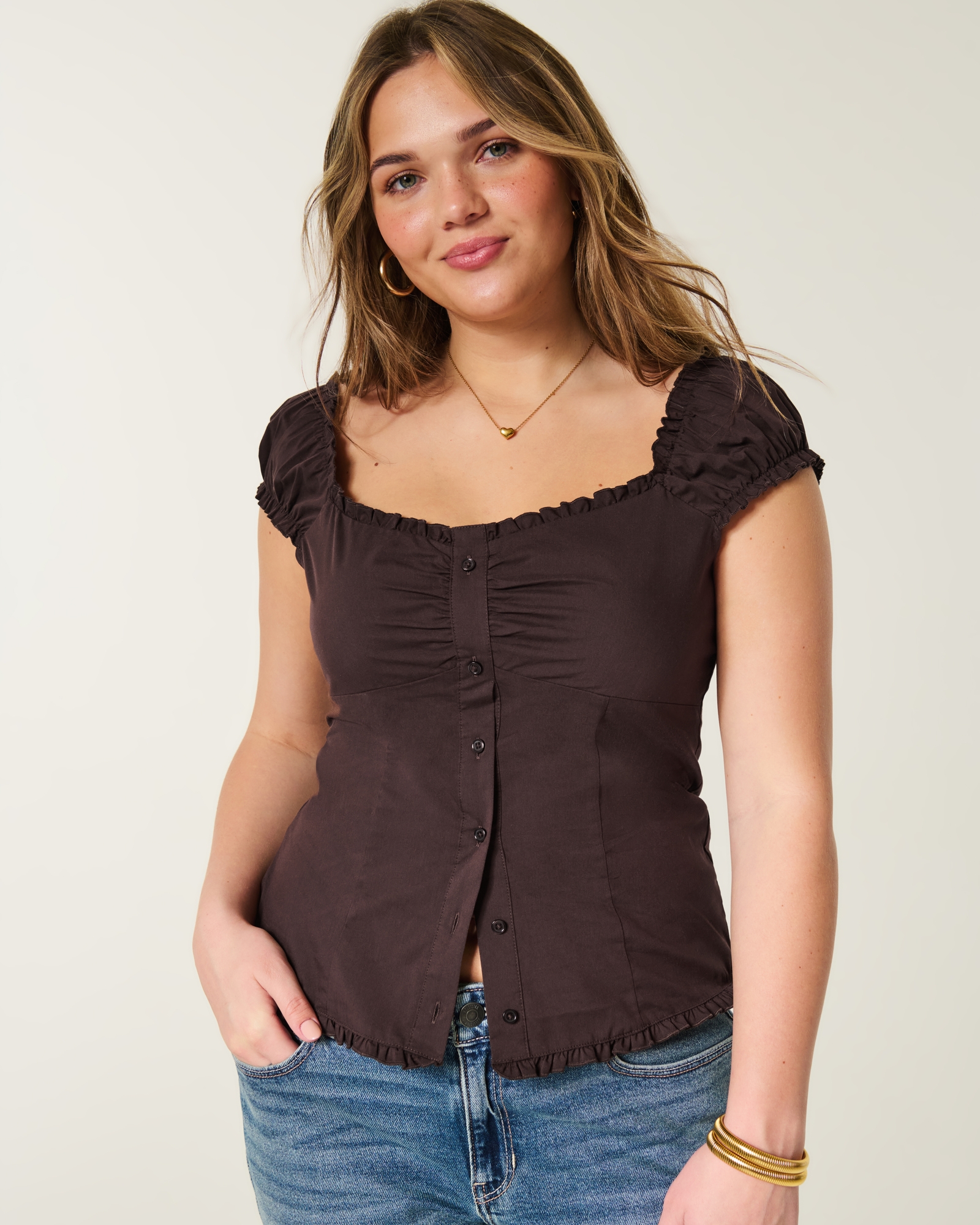 On\/Off-the-Shoulder Ruffle Trim Top
