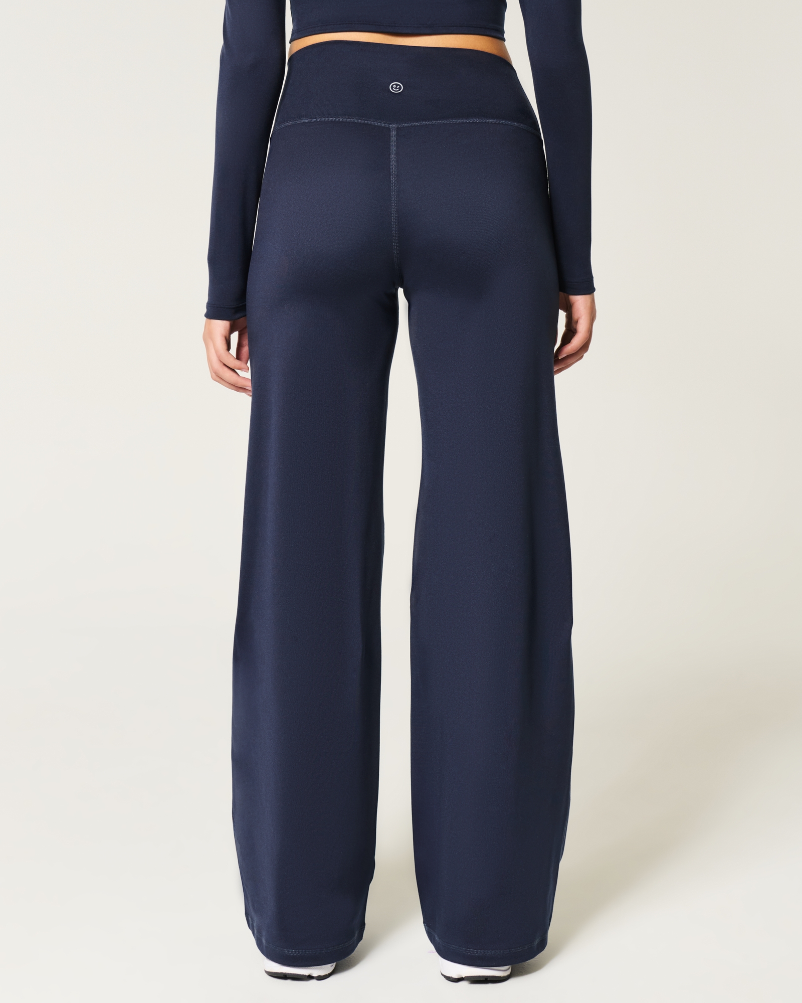 Gilly Hicks Active Recharge Wide-Leg Pants
