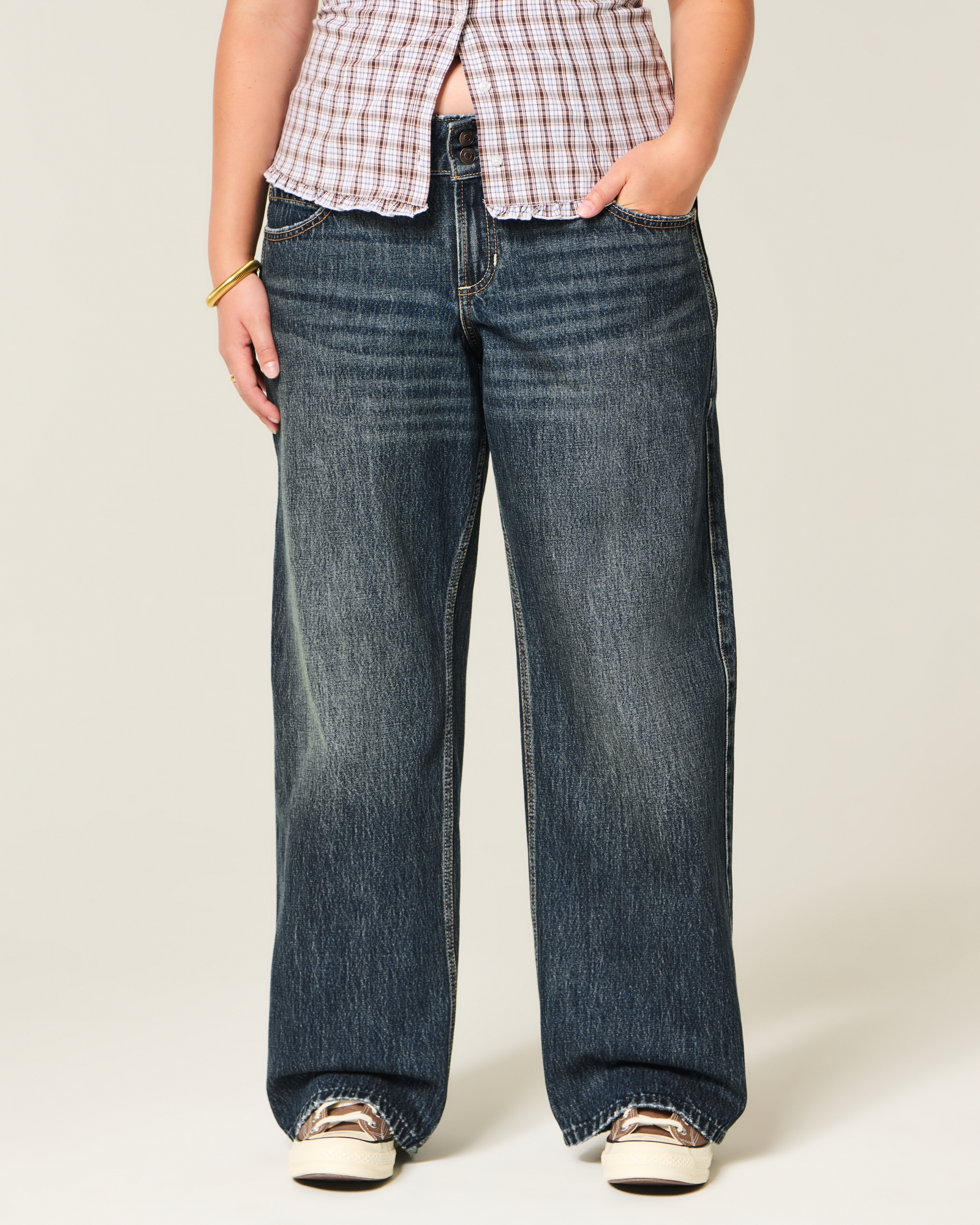 Low-Rise Y2K Light Wash Baggy Jeans