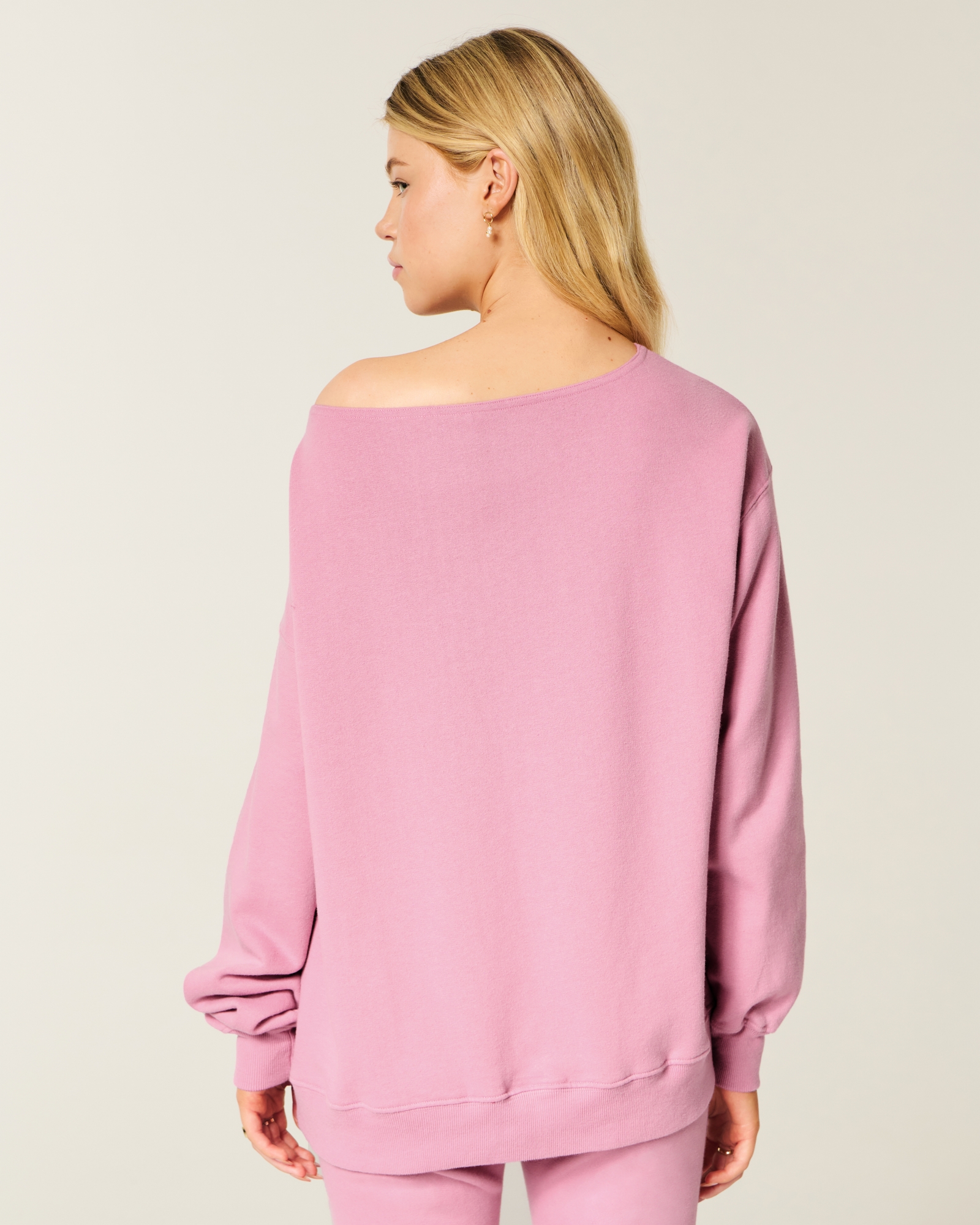 Oversized Off-the-Shoulder Floral Bow Pattern Sweatshirt