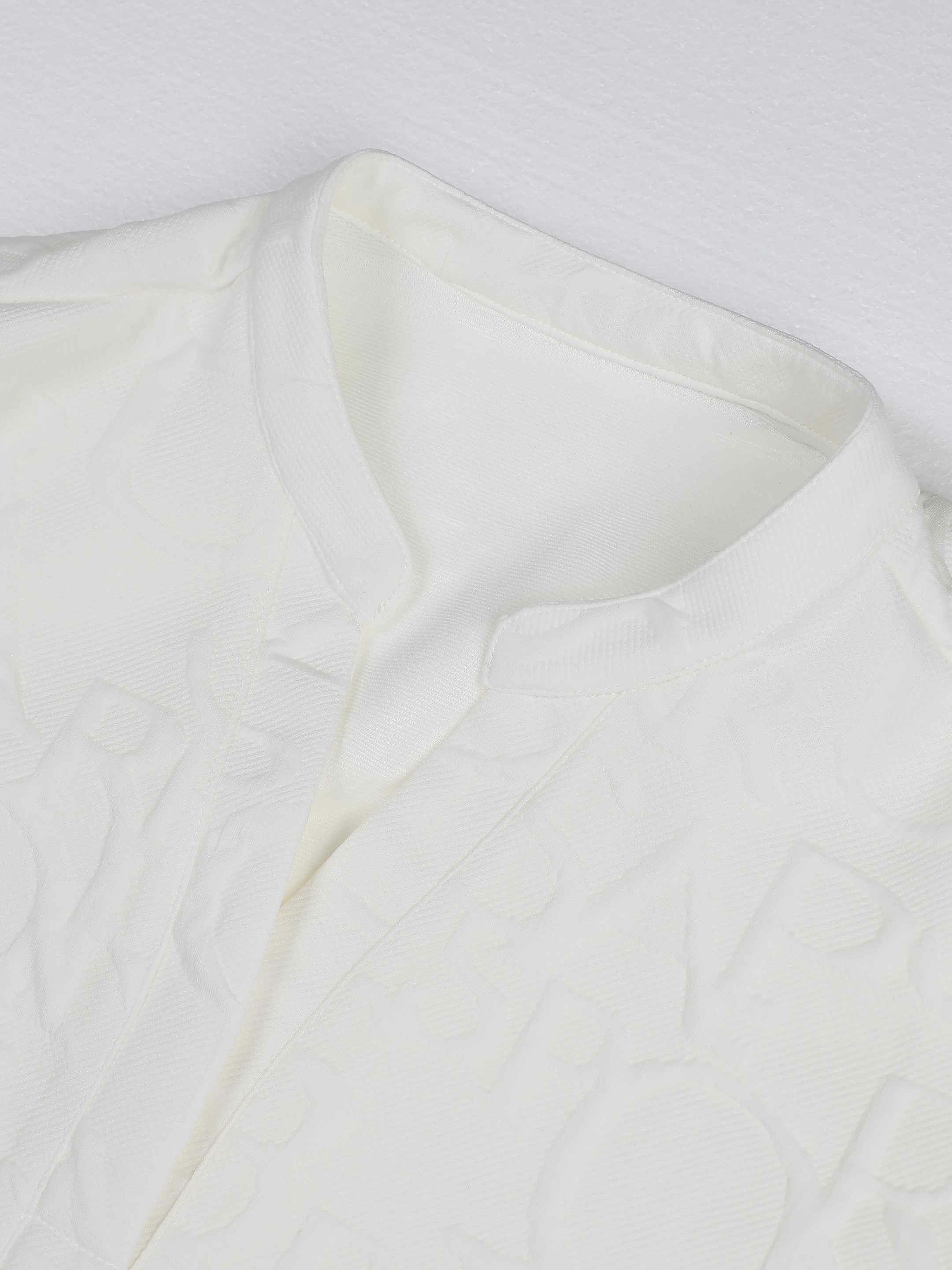 Men's Textured Letter Embossed Tee & Drawstring Waist Pants