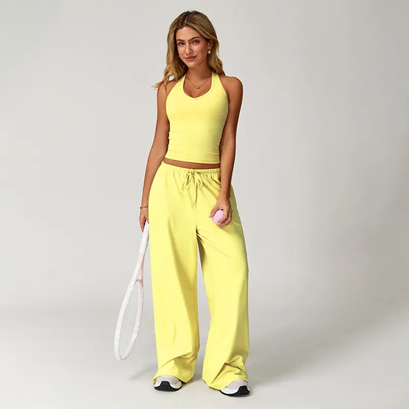 Women's two-piece athleisure set