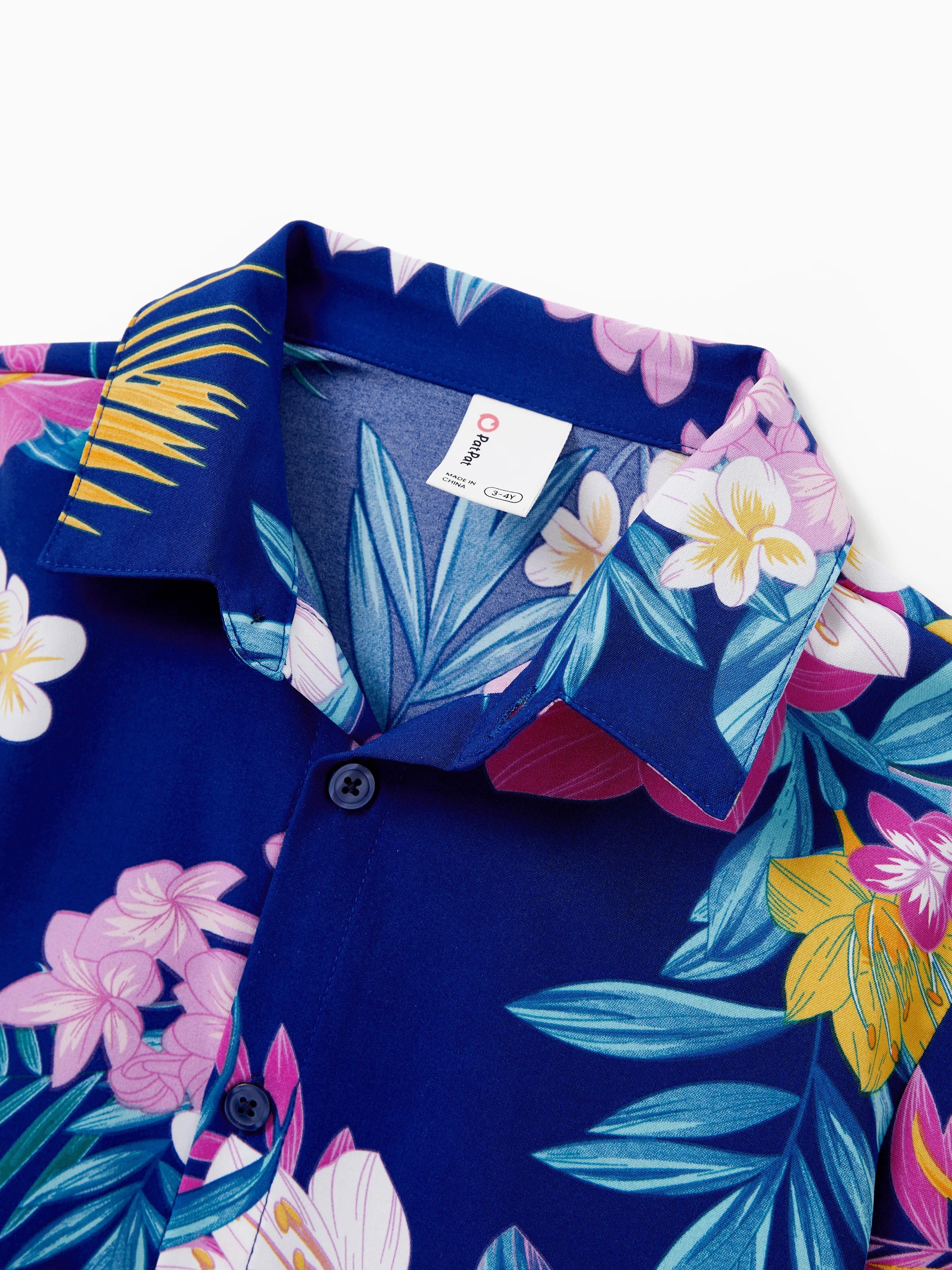 Daddy and Me Matching Family Hawaiian Outfits Tropical Floral Print Strap Dress or Short-sleeve Shirts & Shorts Set Summer Beachwear Set for Vacation  Deep Blue