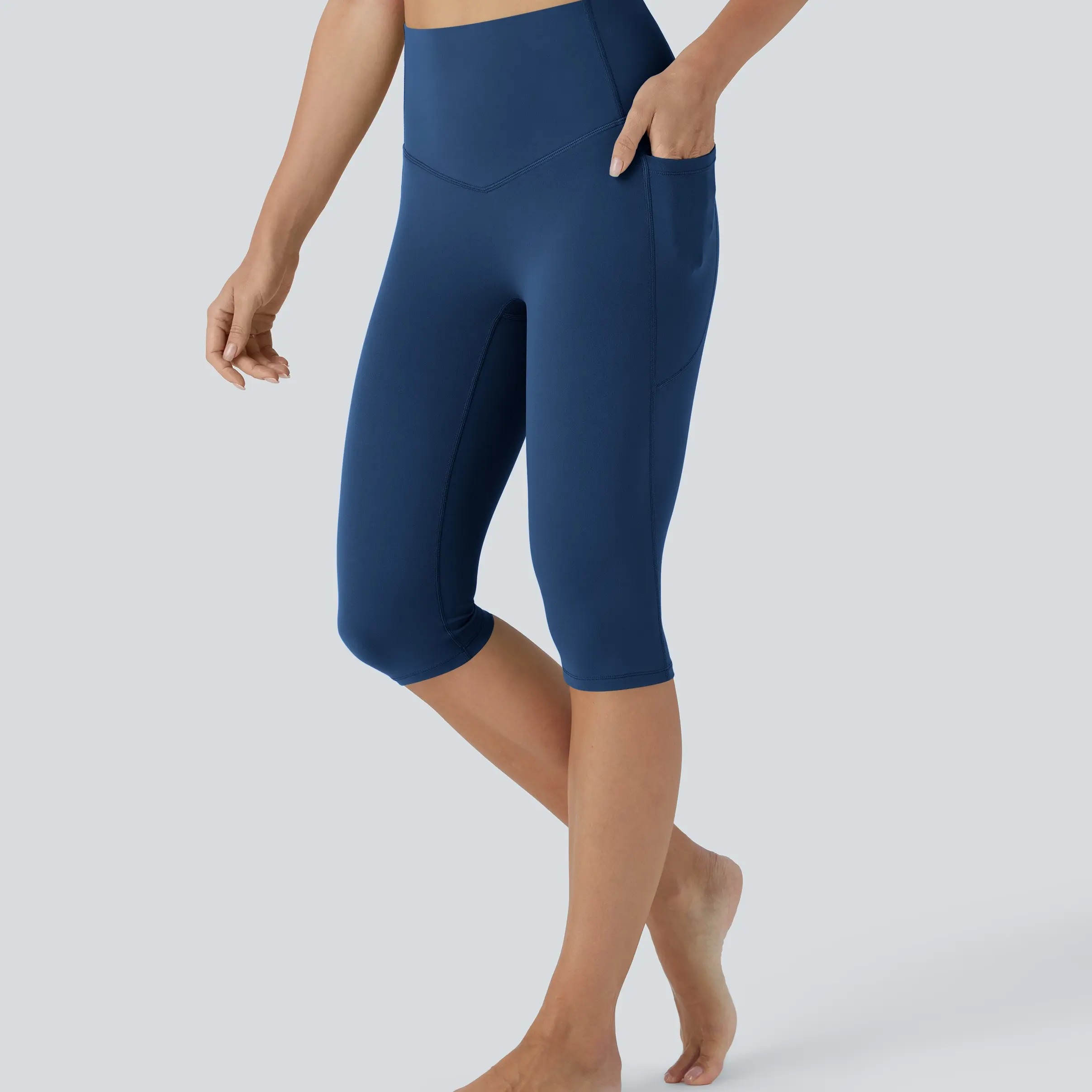 Women’s High Waisted Tummy Control Shaping Capri Leggings with Side Pockets