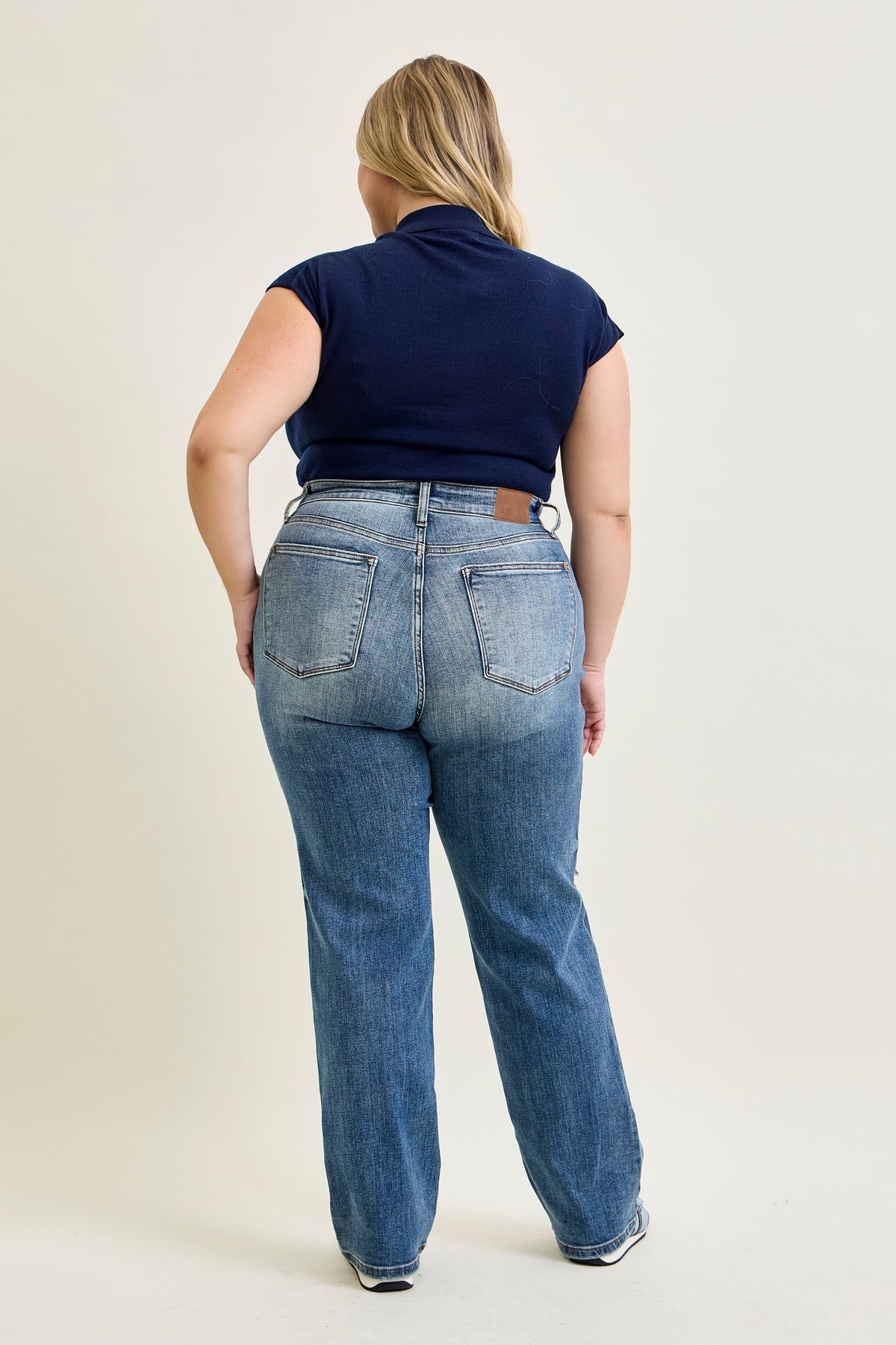 Brett Distressed Dad Jeans - PLUS