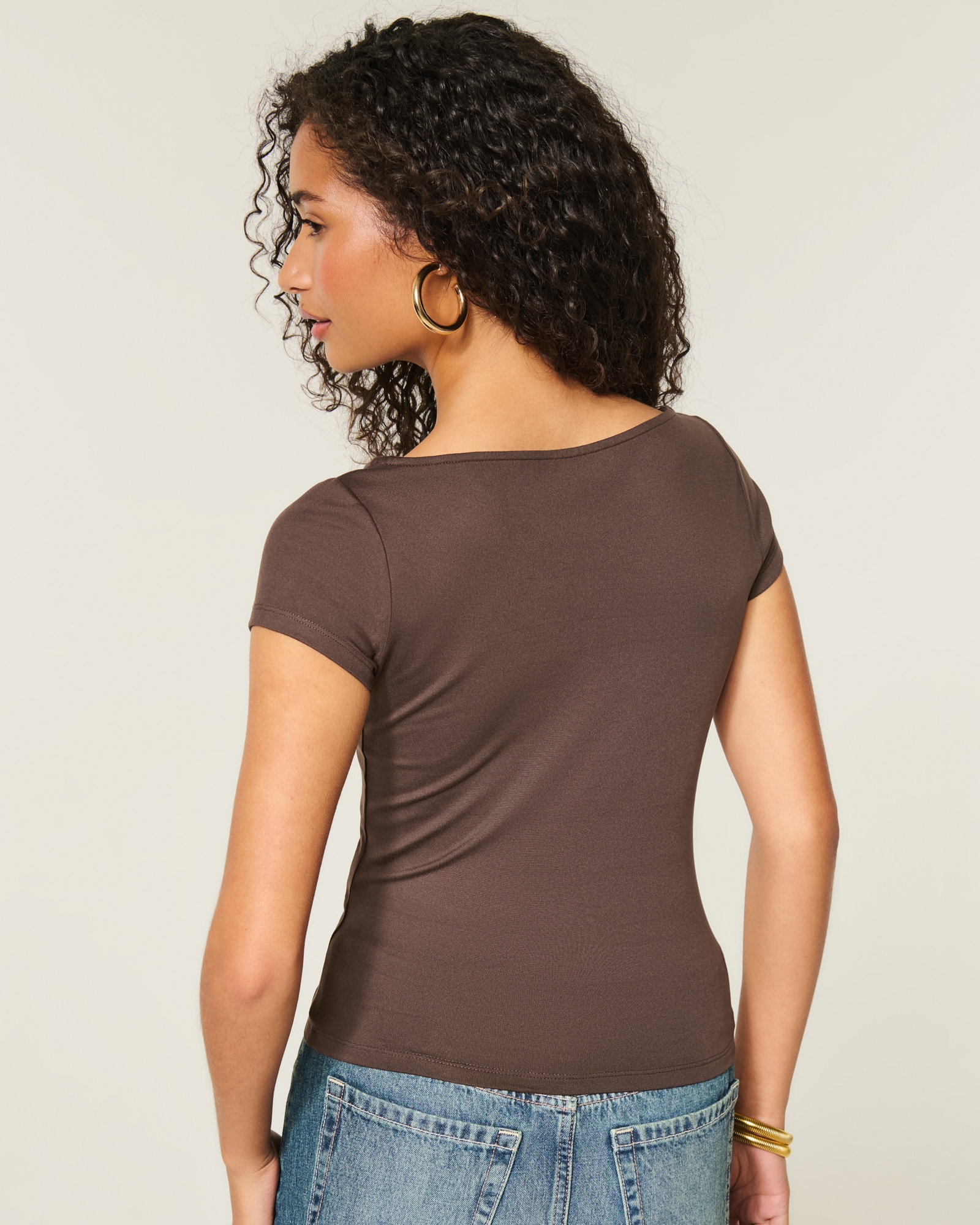 Short-Sleeve Seamless Fabric Slash-Neck T-Shirt