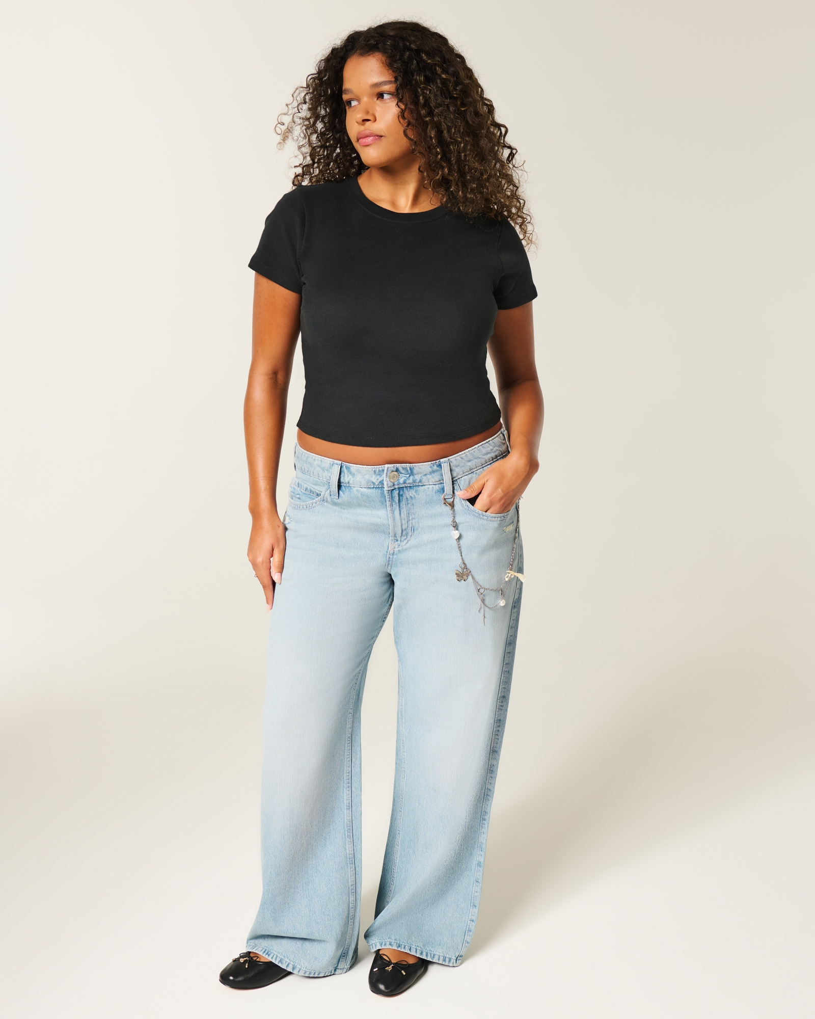 Low-Rise Dark Wash Baggy Jeans