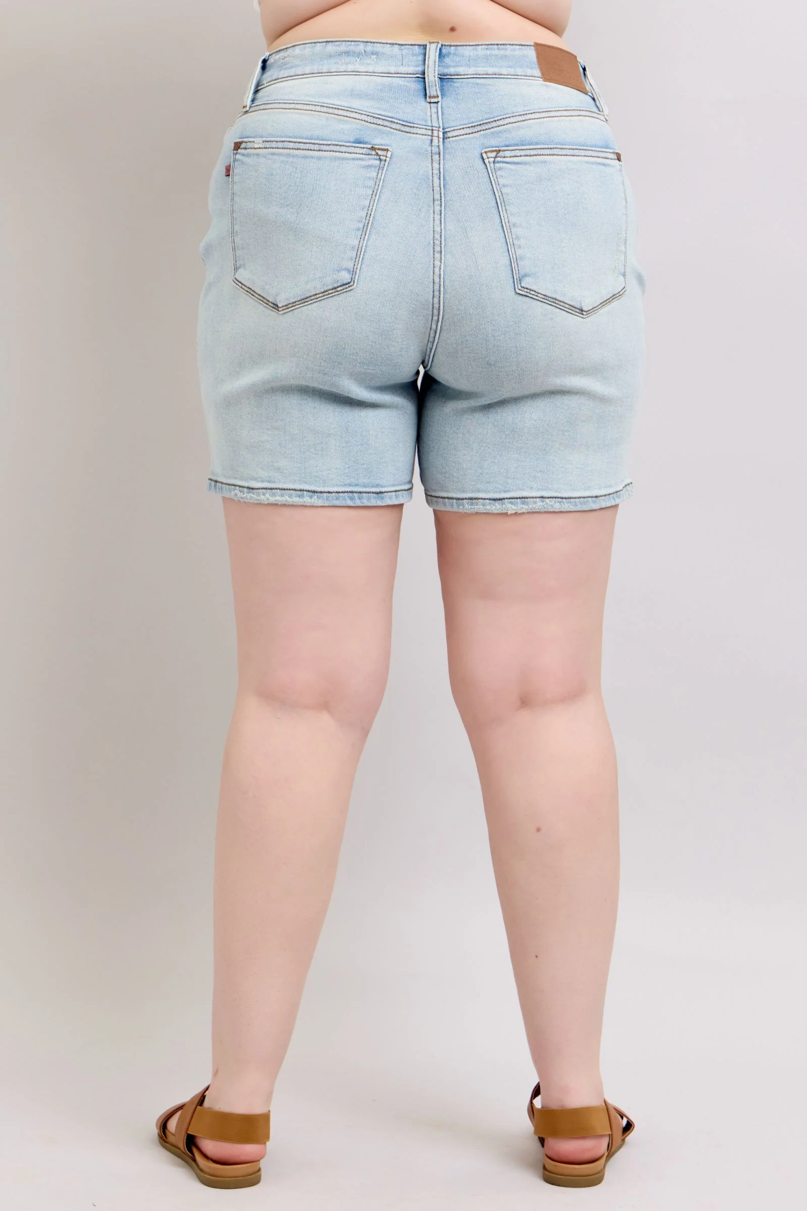 2 Button Denim Shorts with Pocket