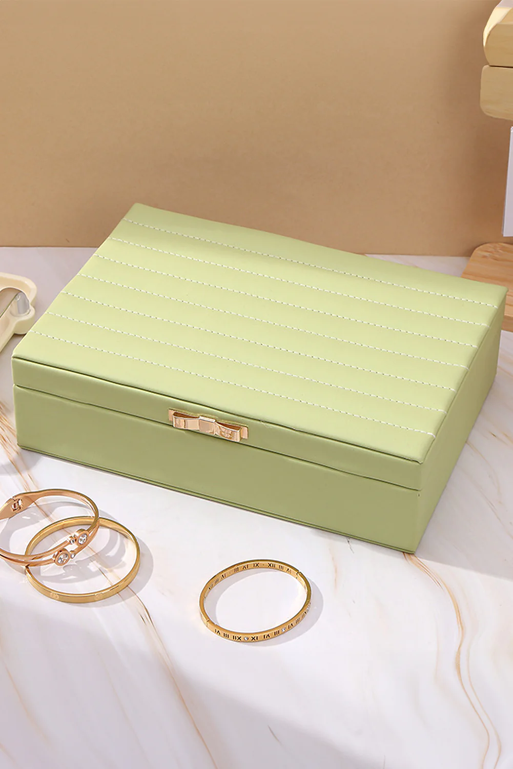 Grass Green Simple Stitched Detail PU Jewelry Organizer