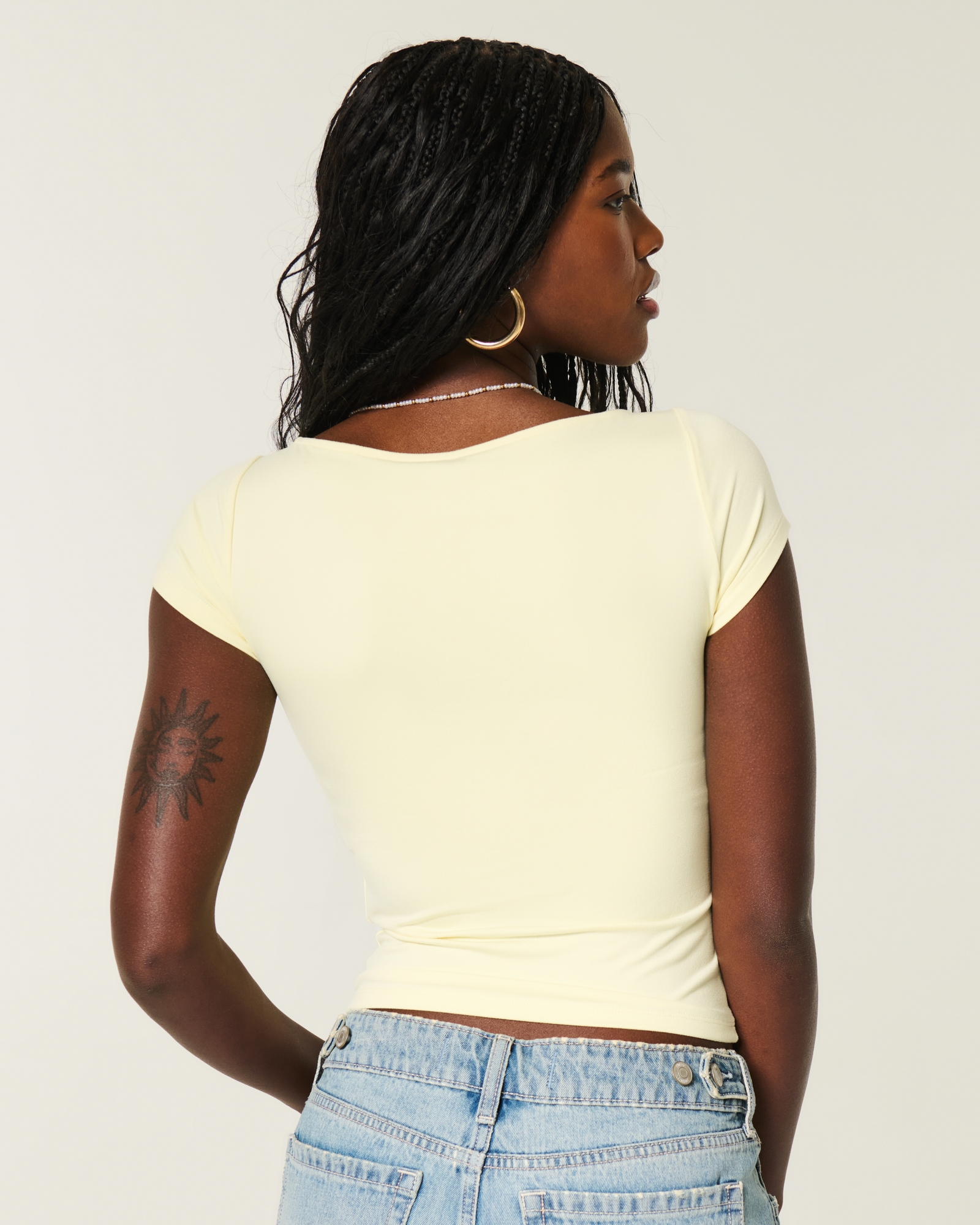 Short-Sleeve Seamless Fabric Slash-Neck T-Shirt