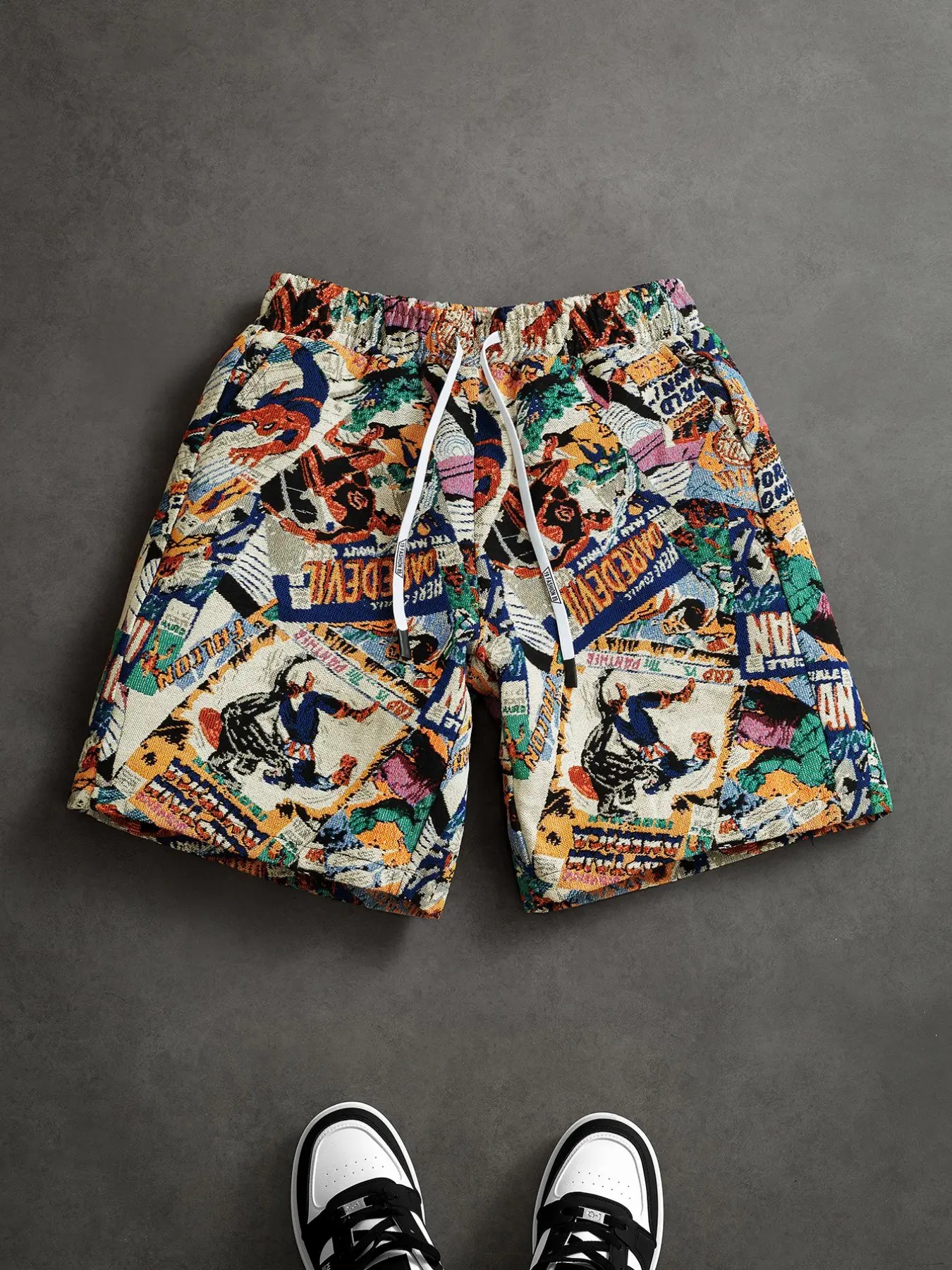 Men’s Retro Comic Print Shorts – Loose Fit Streetwear Summer Shorts
