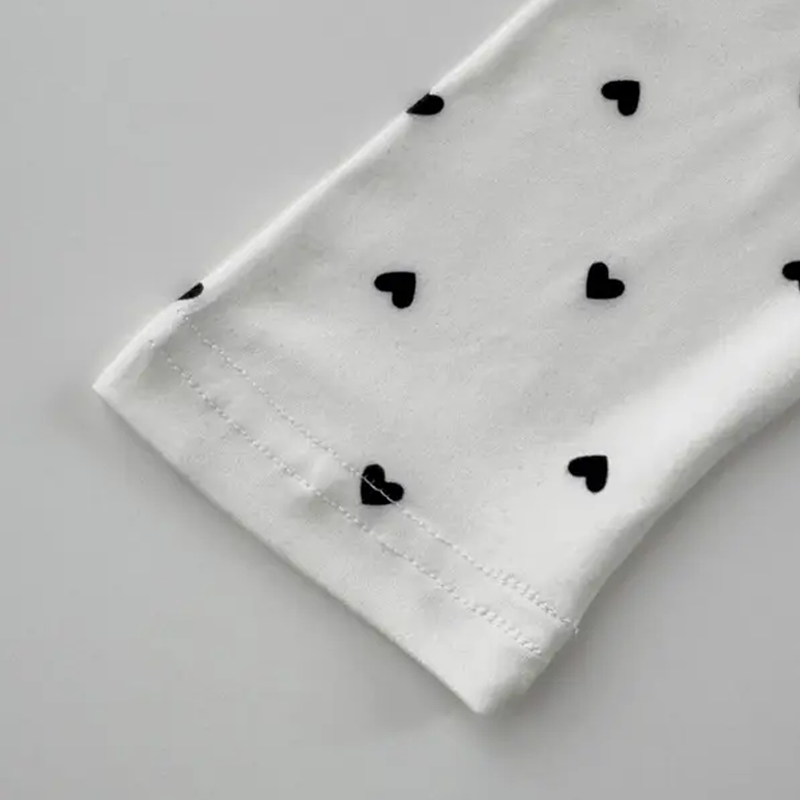 Women's color-block heart-patterned crewneck sweater